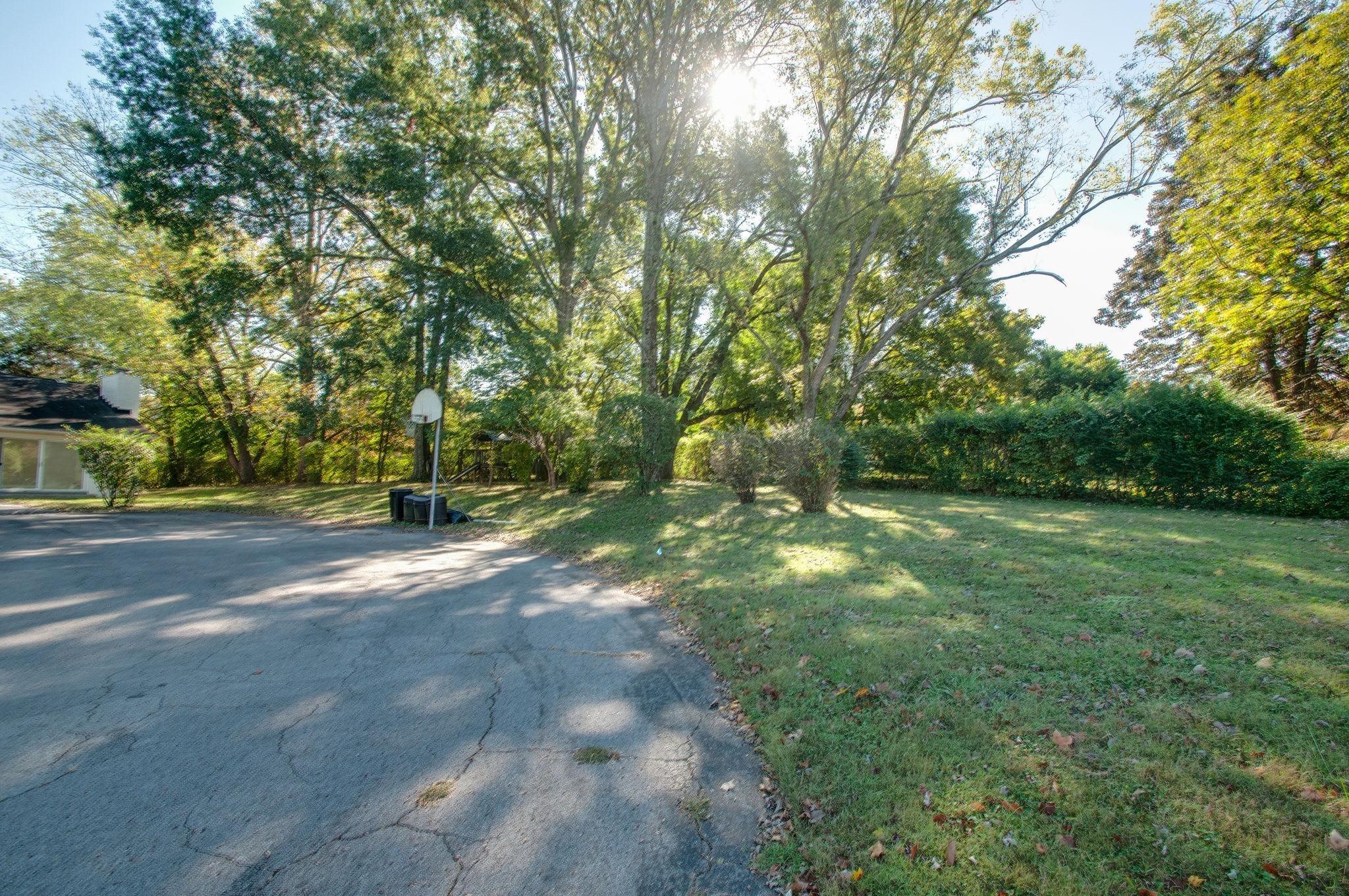 4337 Beekman Dr