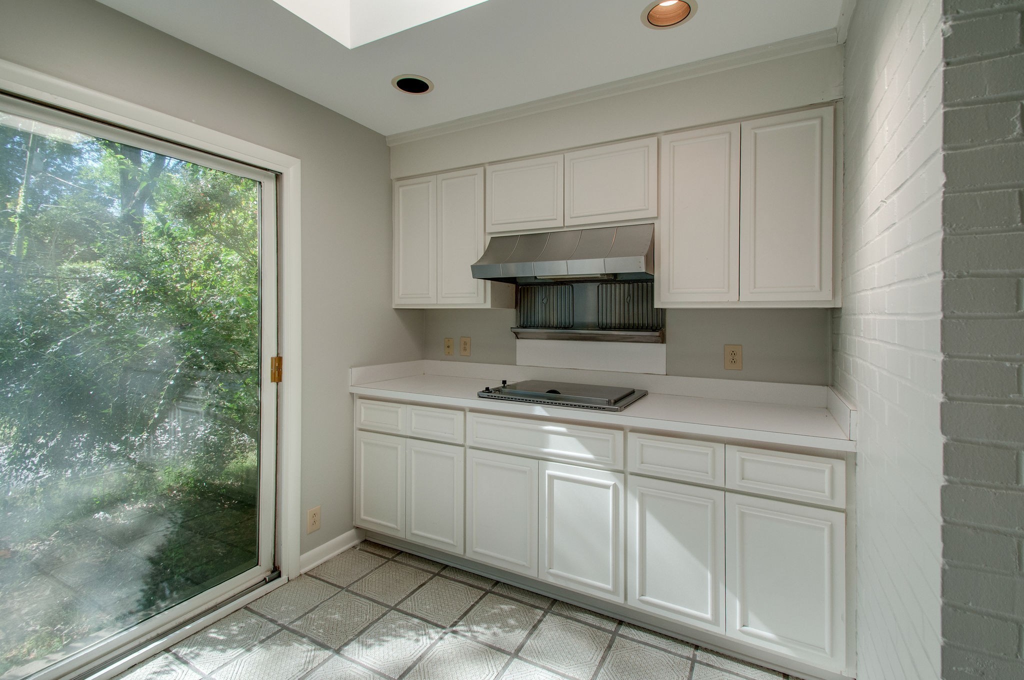 4337 Beekman Dr