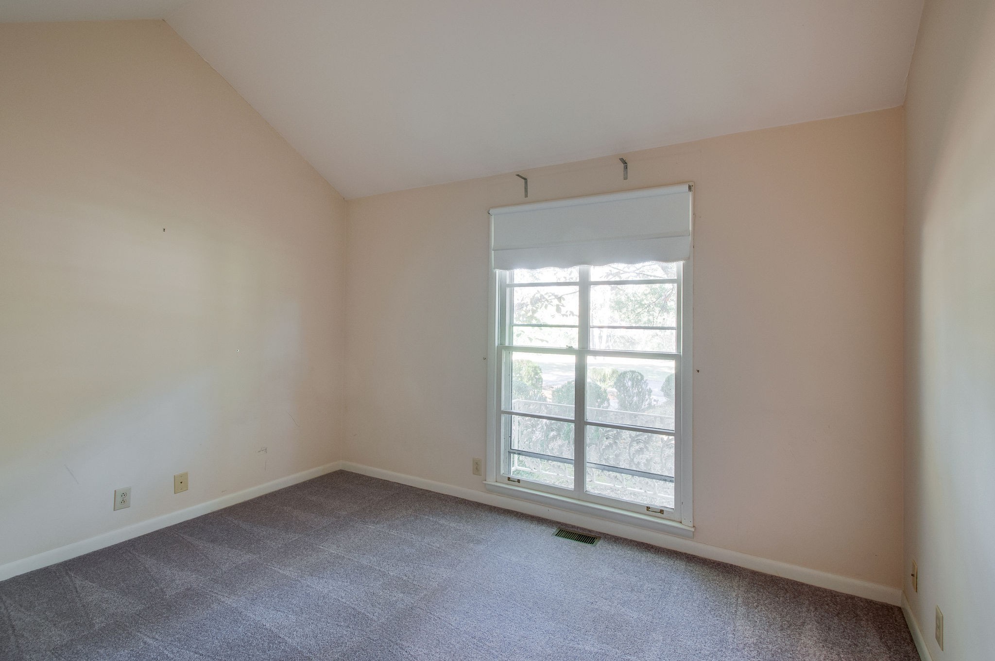 4337 Beekman Dr
