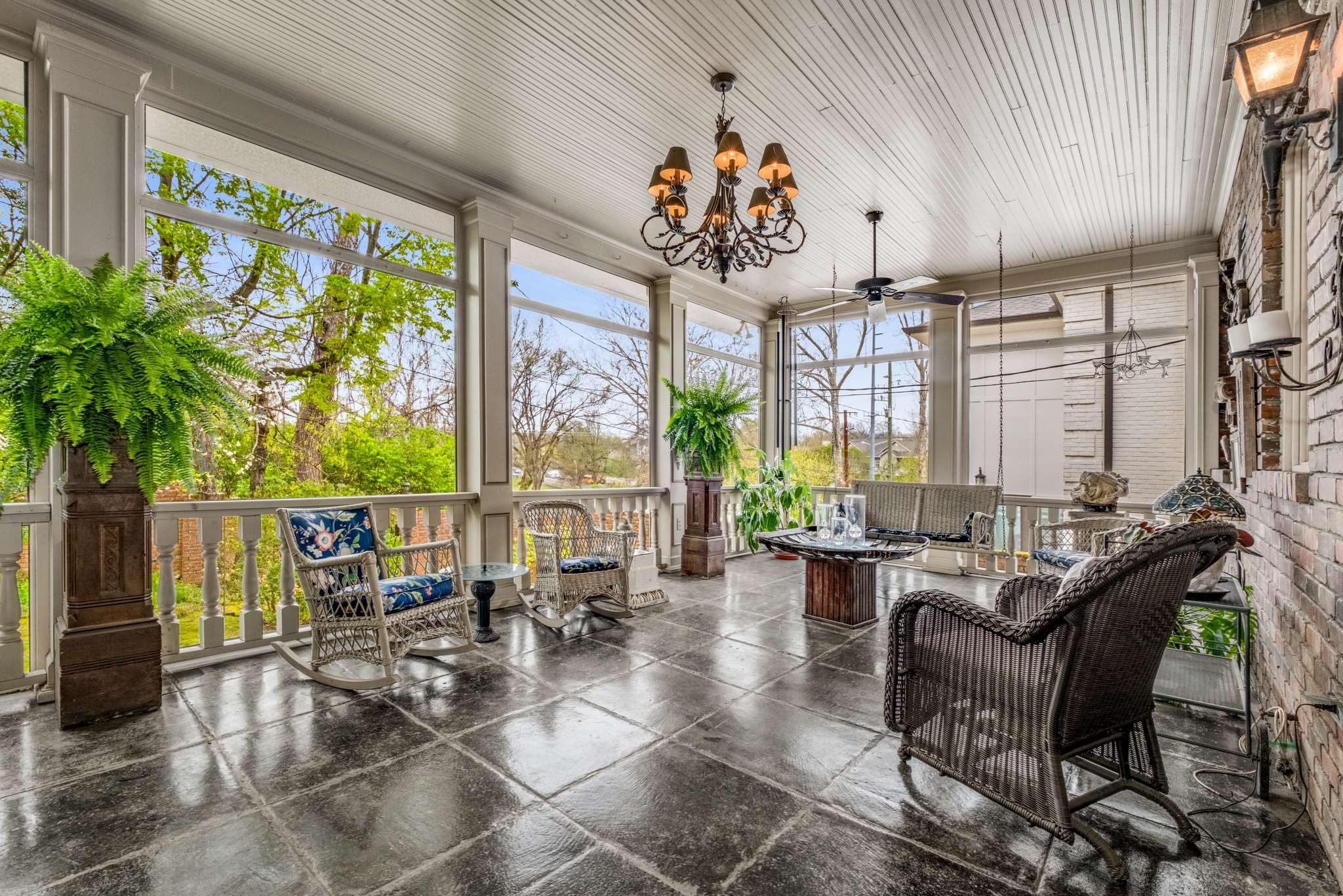 2128 Golf Club Ln