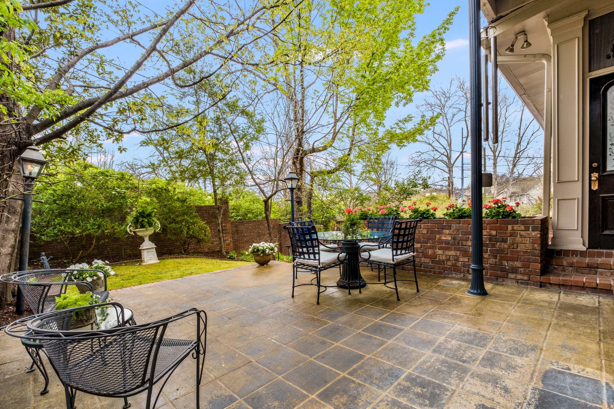 2128 Golf Club Ln