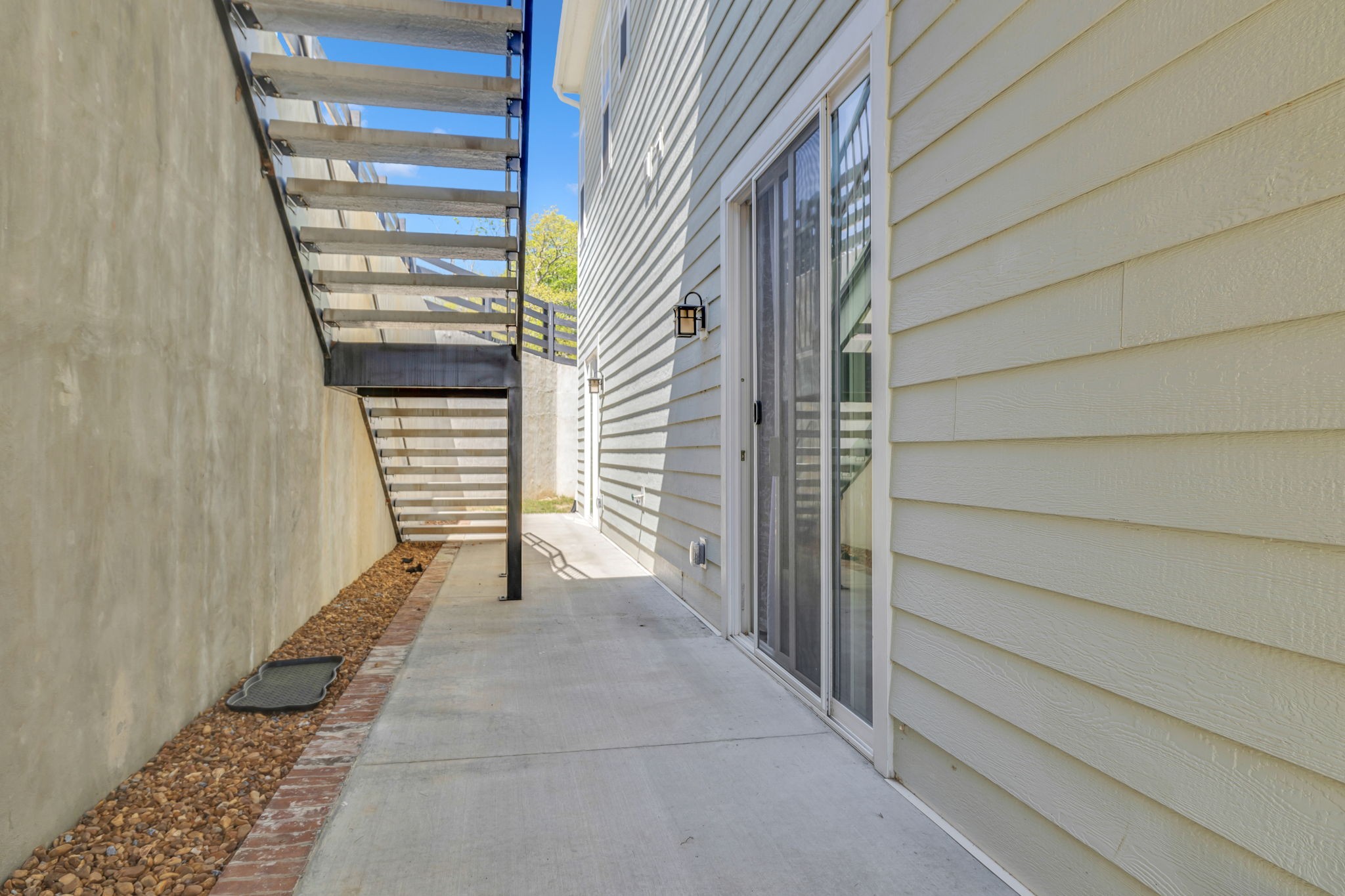2355 Fairchild Cir Unit: 102