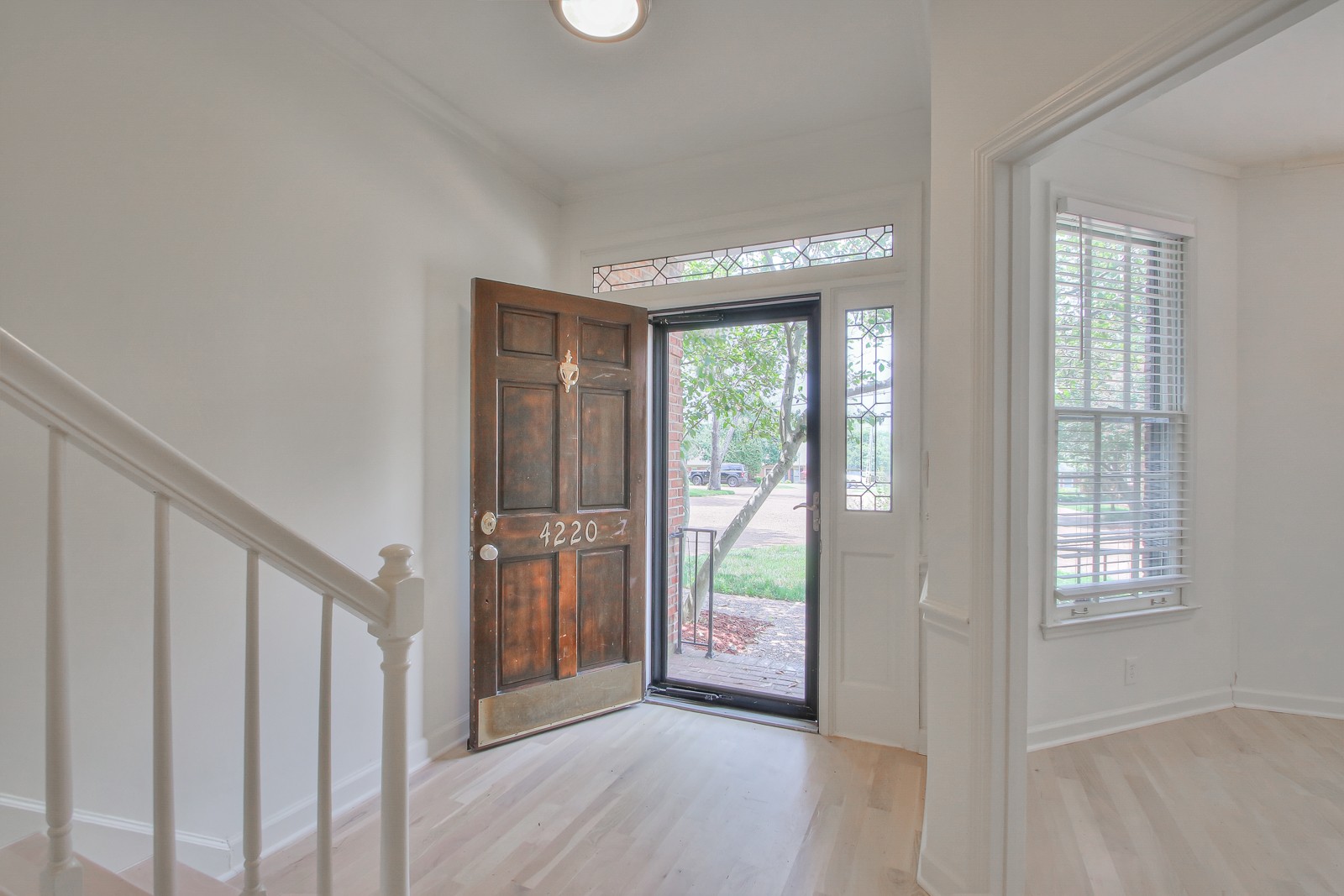 4220 Lone Oak Rd