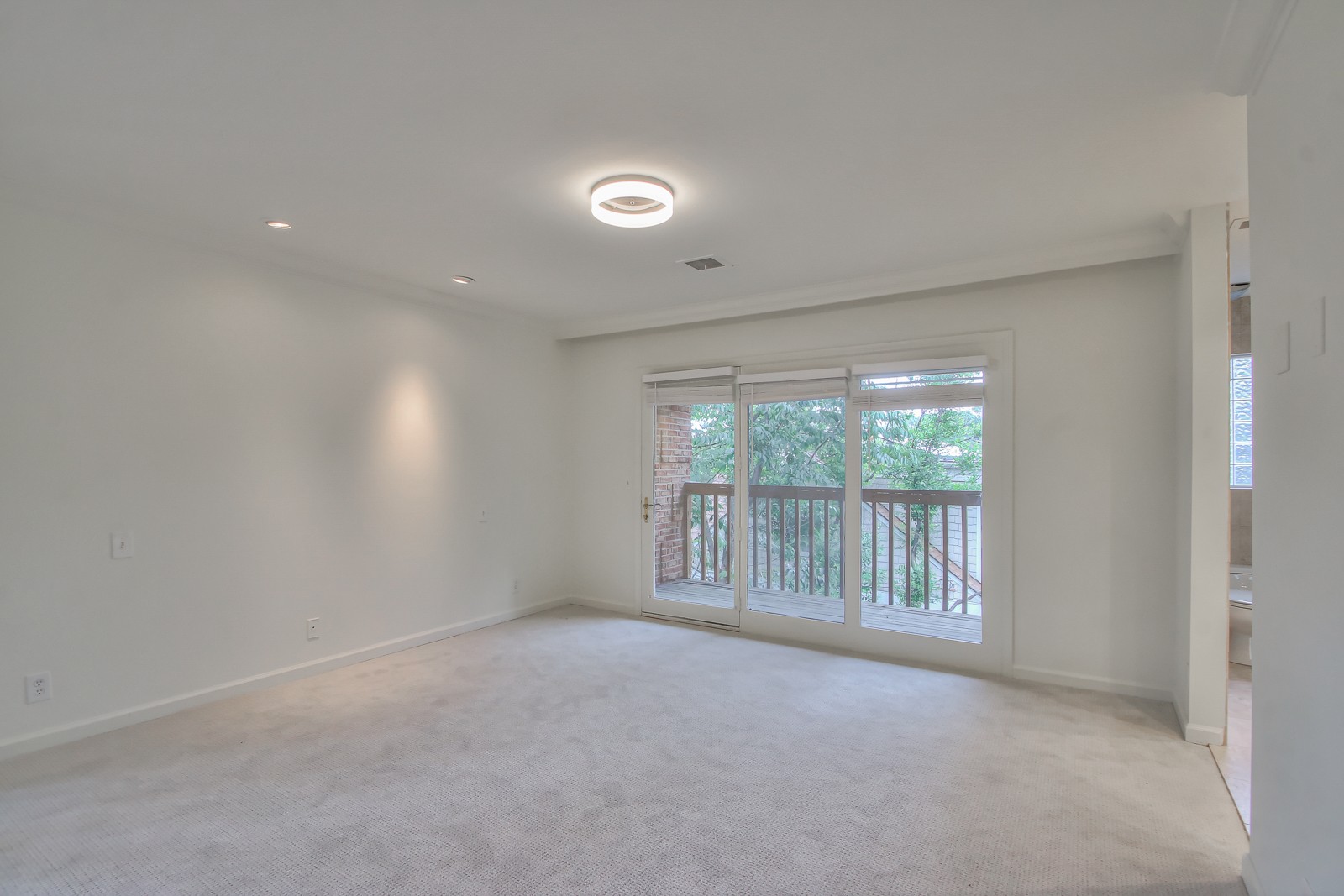 4220 Lone Oak Rd