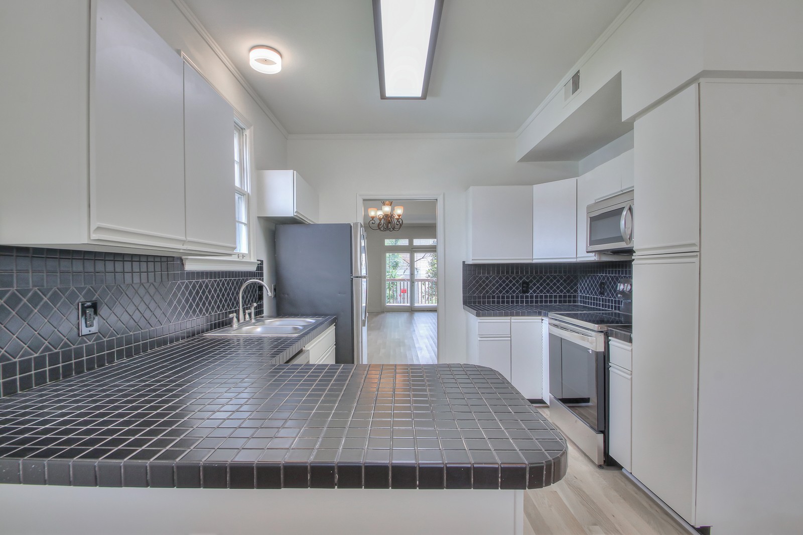 4220 Lone Oak Rd