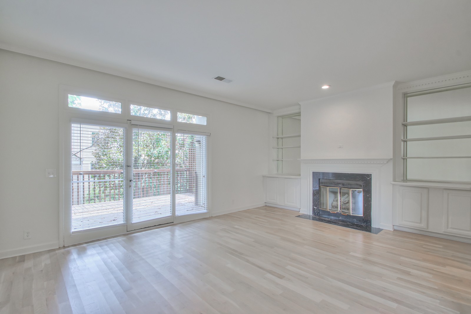 4220 Lone Oak Rd