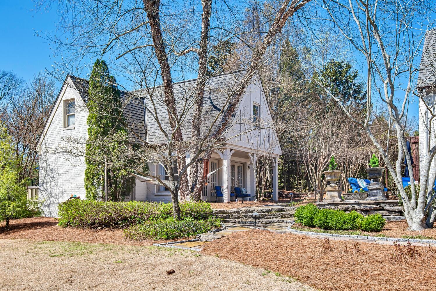 2315 Woodmont Blvd