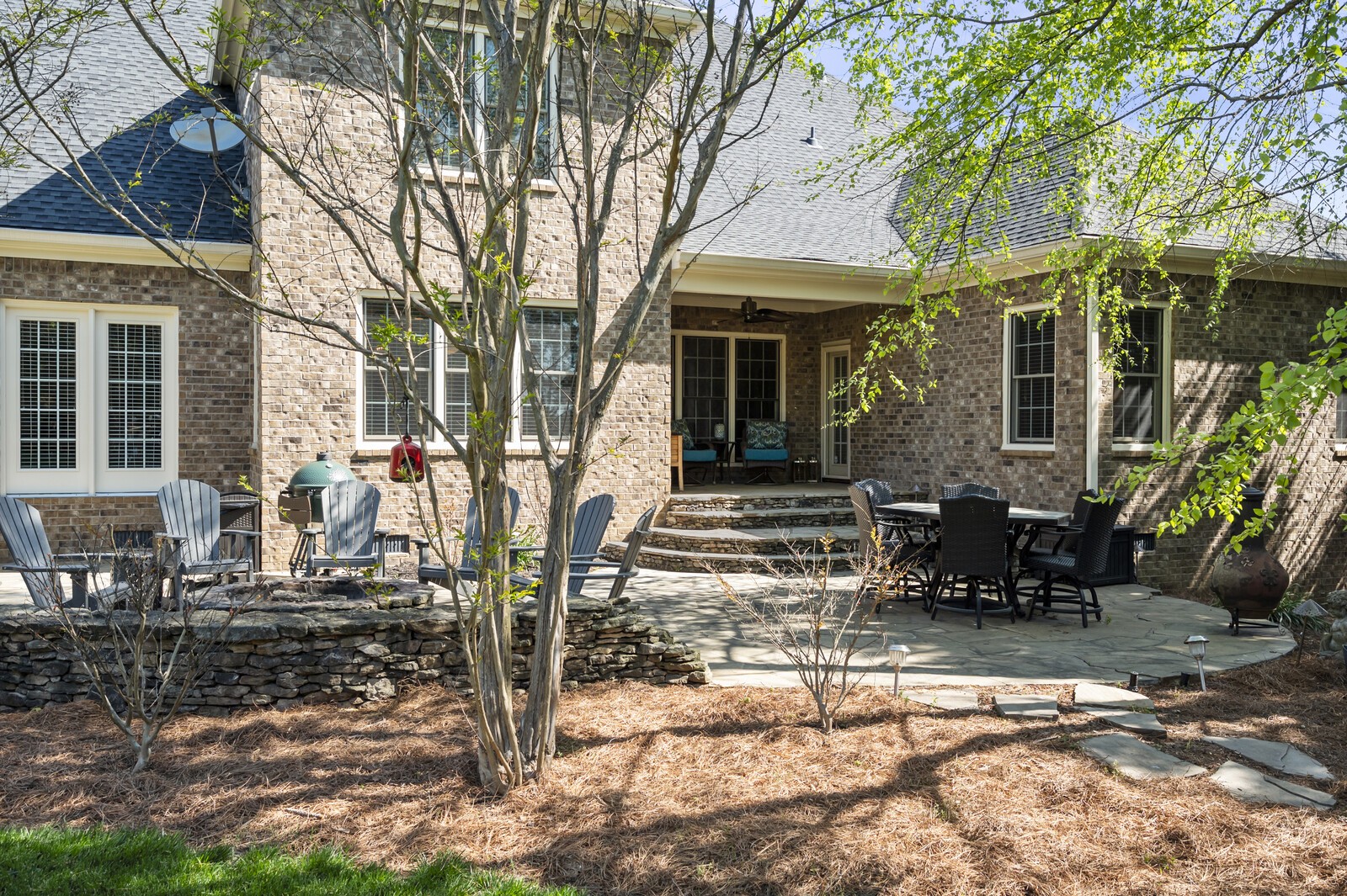 9695 Sapphire Ct