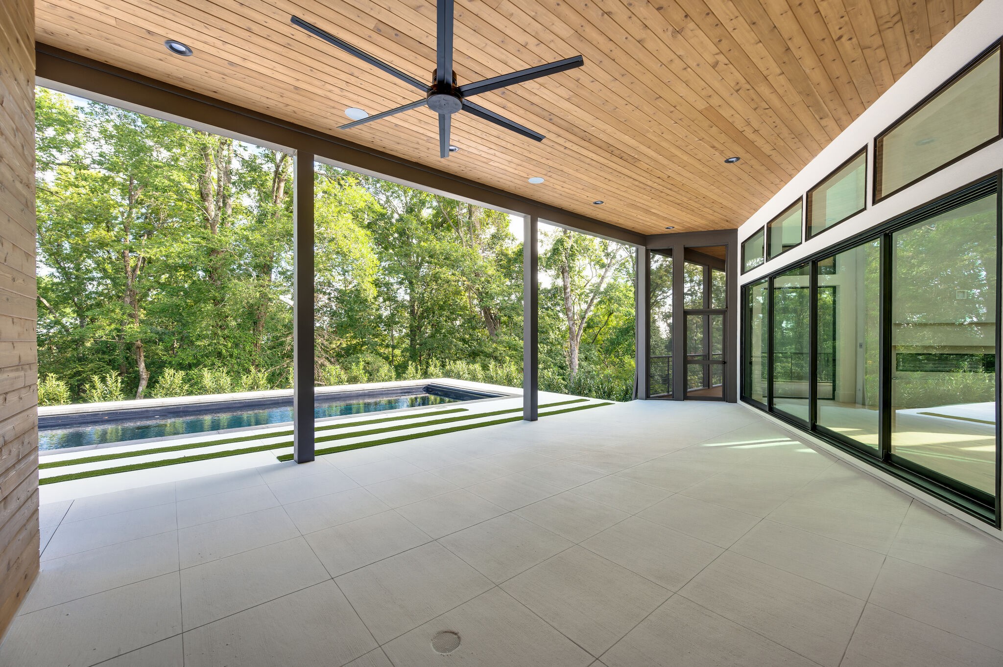 225 Robin Hill Rd