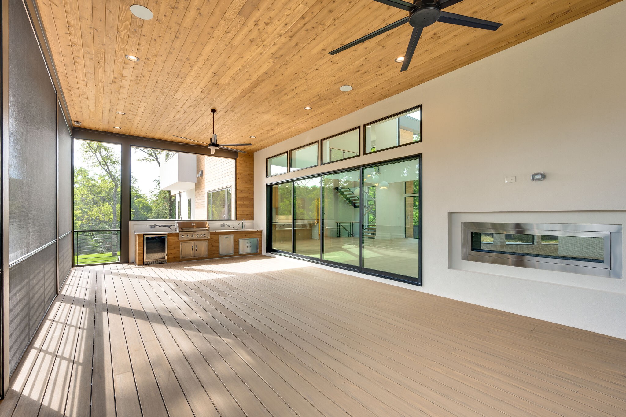 225 Robin Hill Rd
