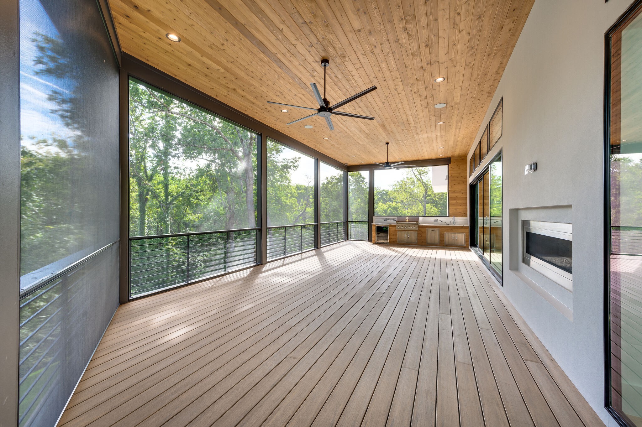 225 Robin Hill Rd