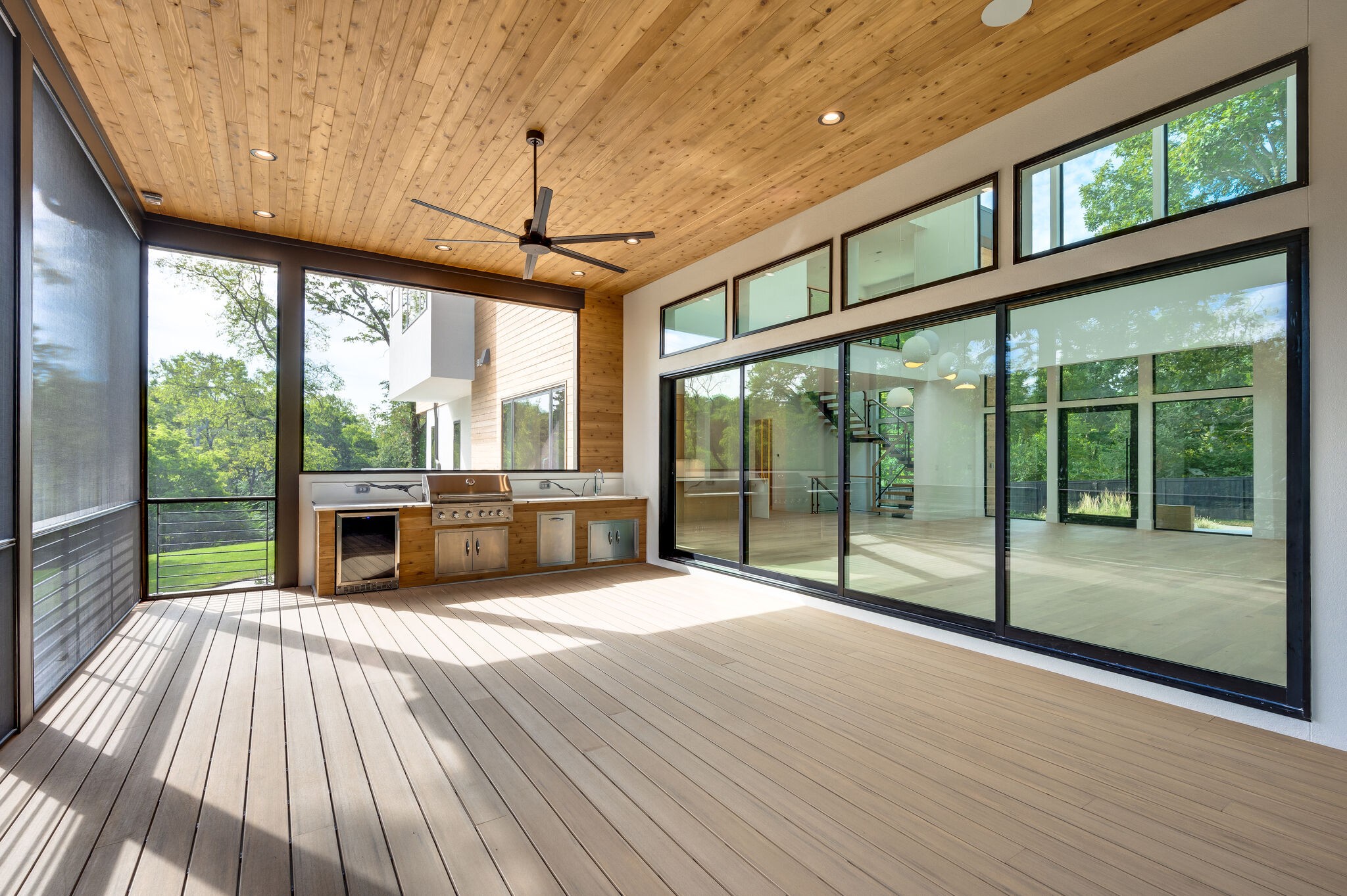 225 Robin Hill Rd