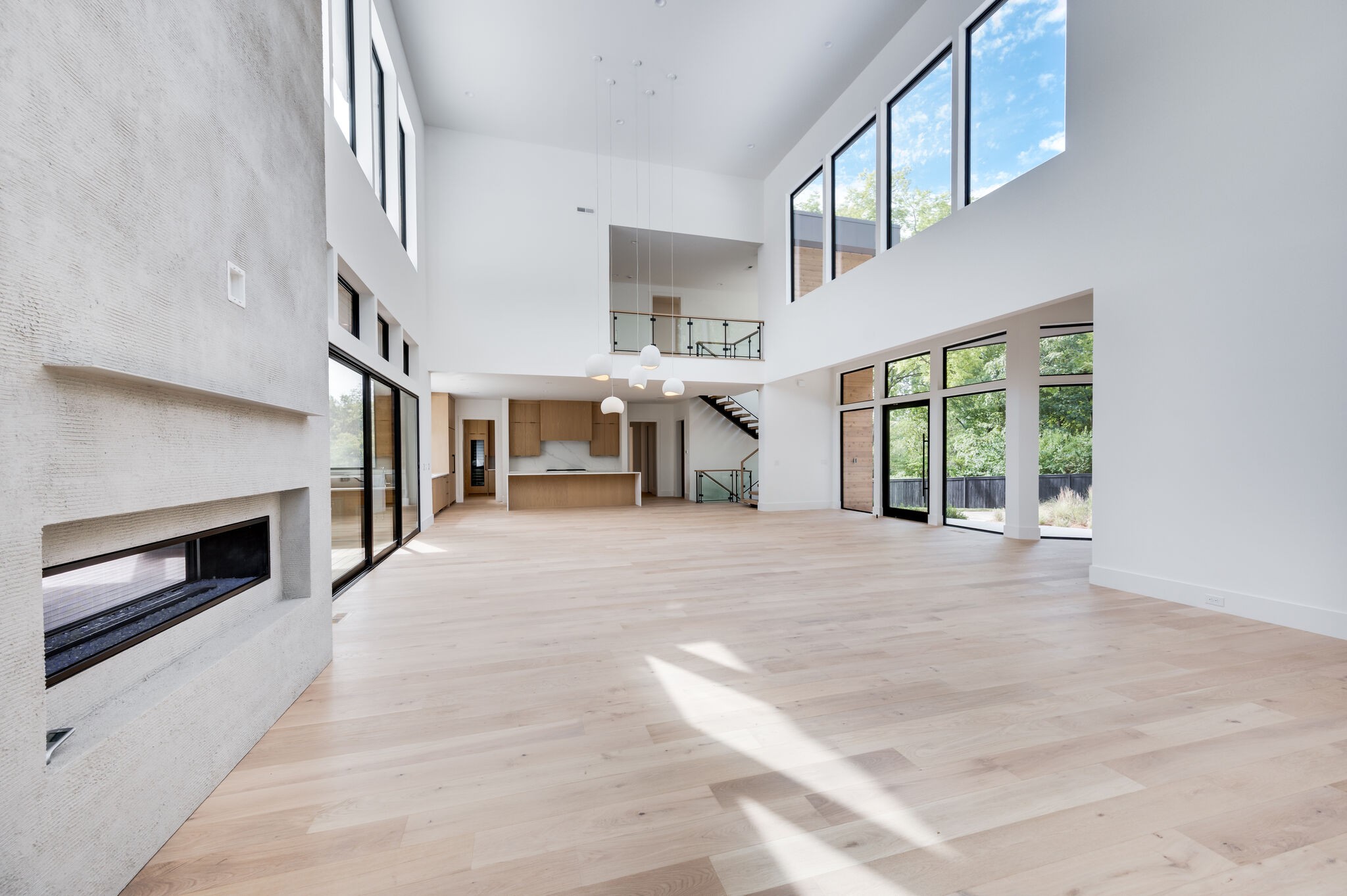 225 Robin Hill Rd