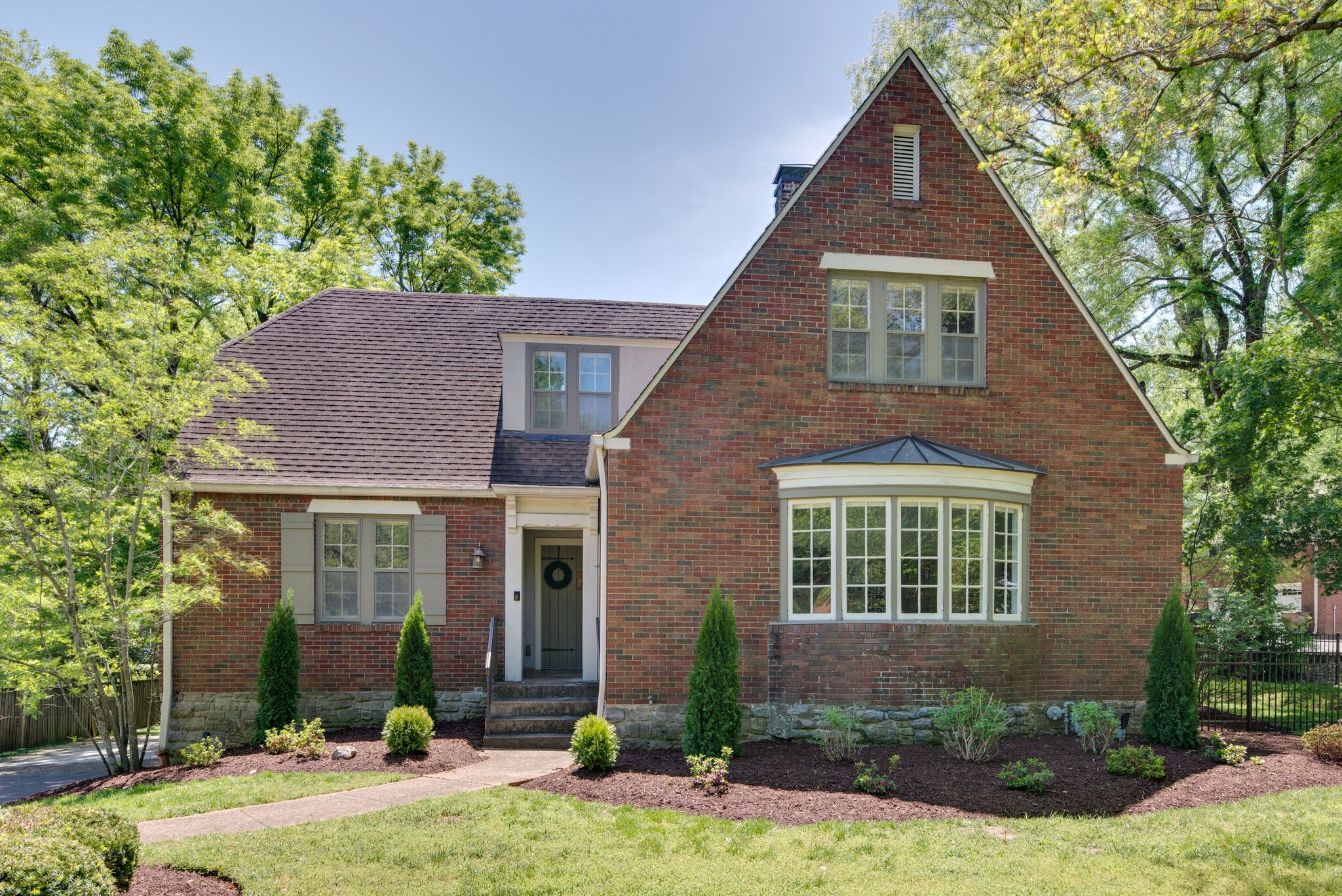 1023 Woodmont Blvd