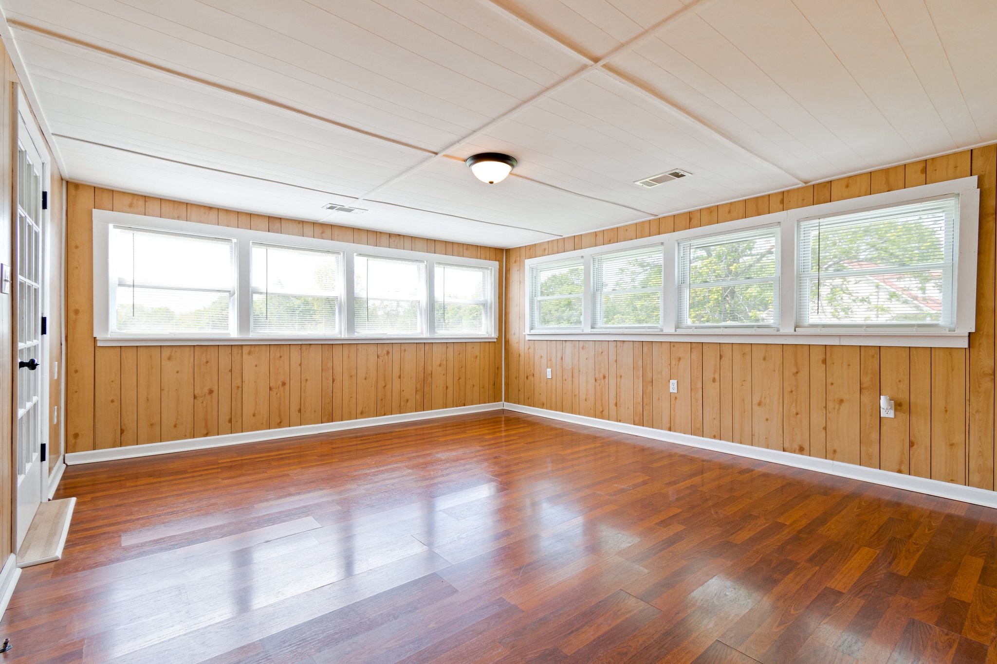 3260 Highway 49, E