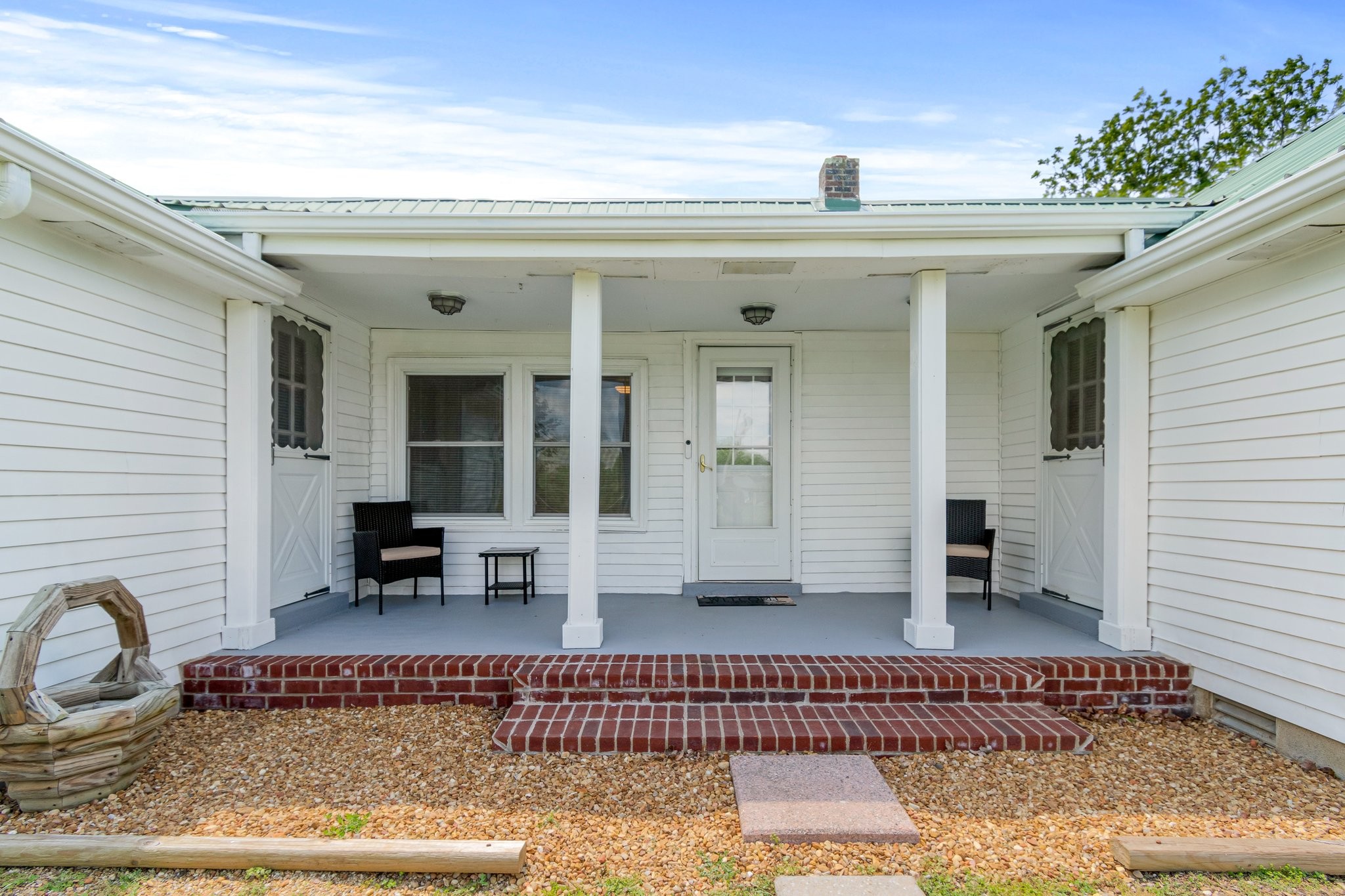 3260 Highway 49, E