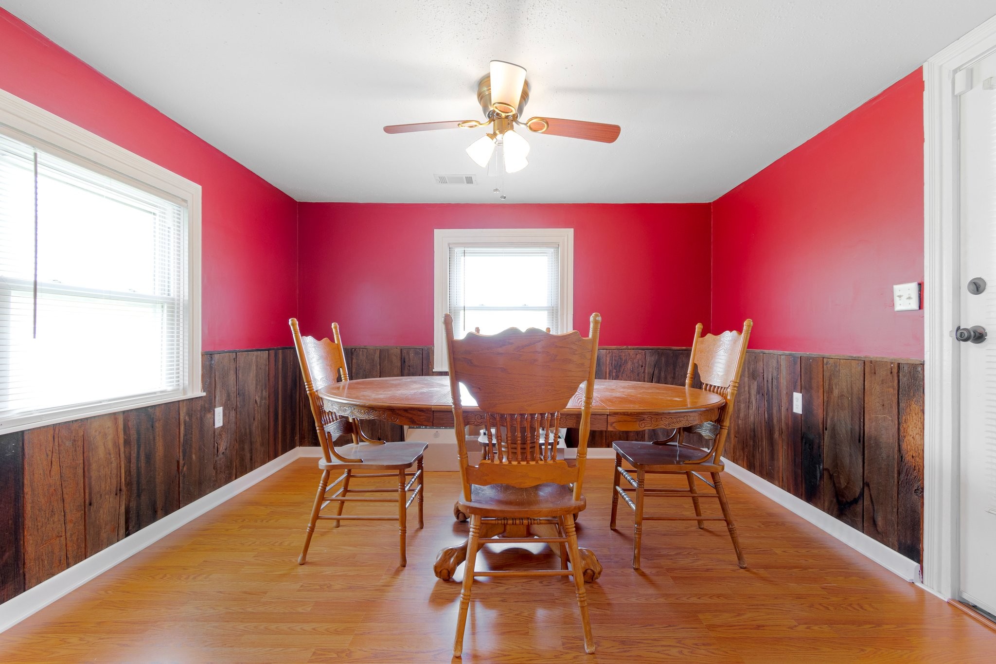 3260 Highway 49, E