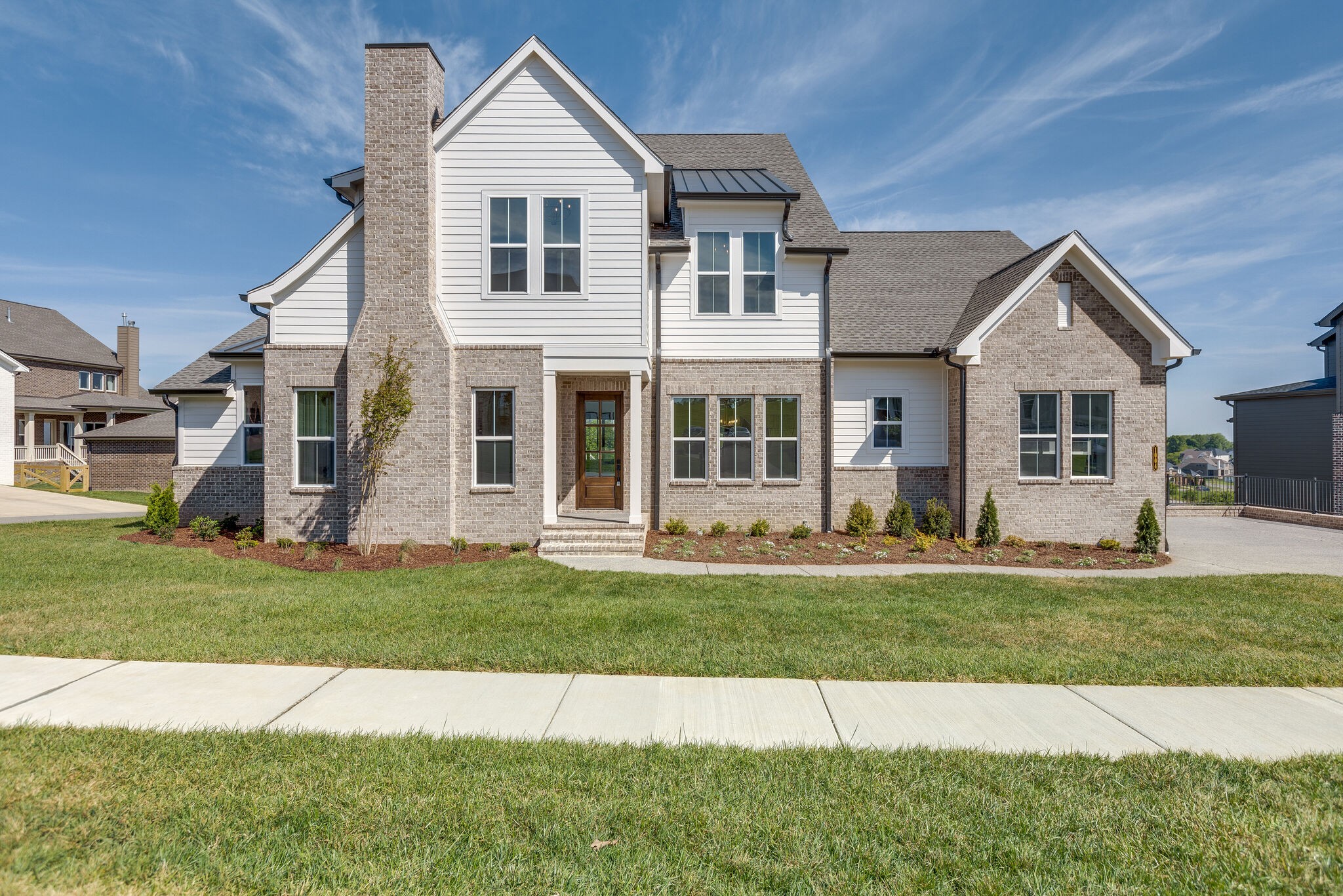 1004 Lawson Ln