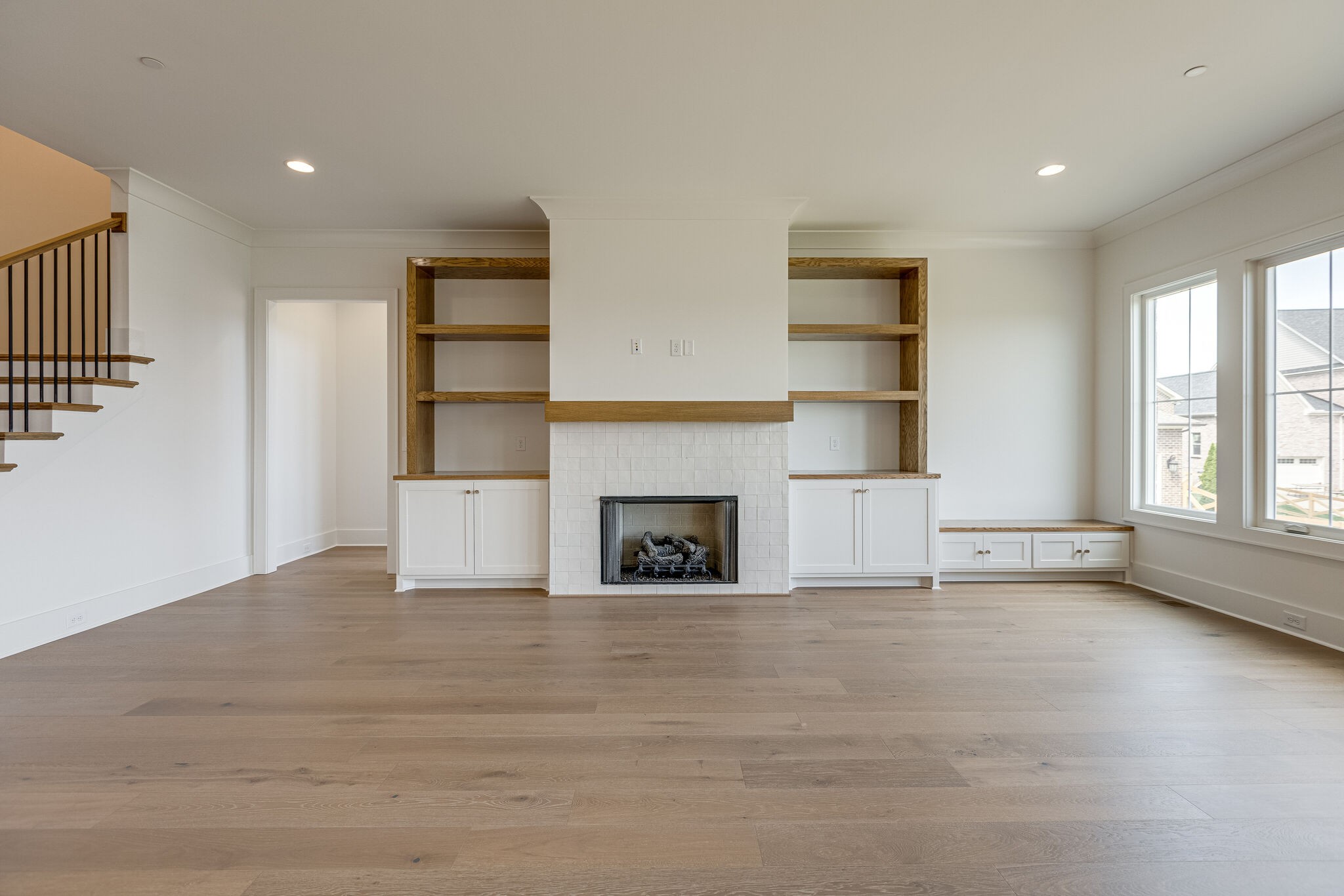 1004 Lawson Ln