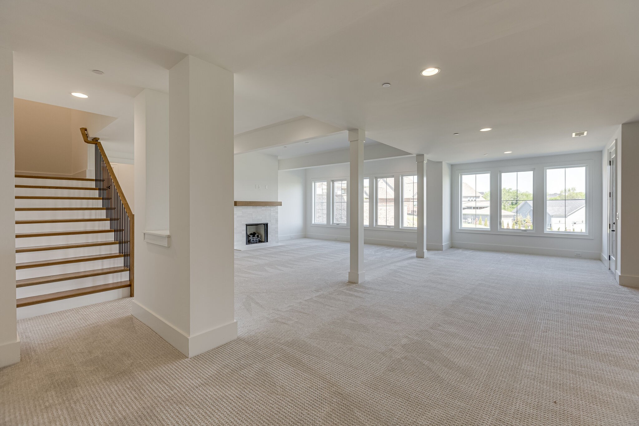 1004 Lawson Ln