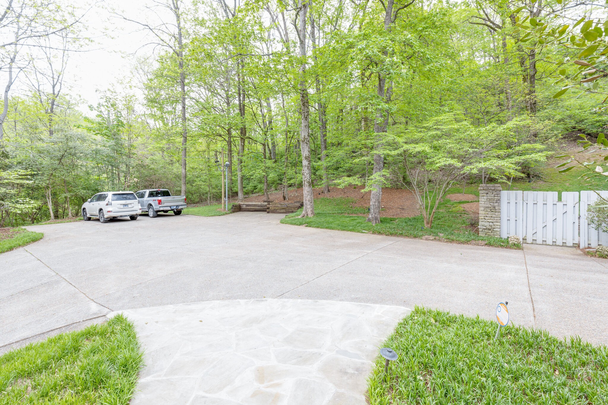 4378 Chickering Ln