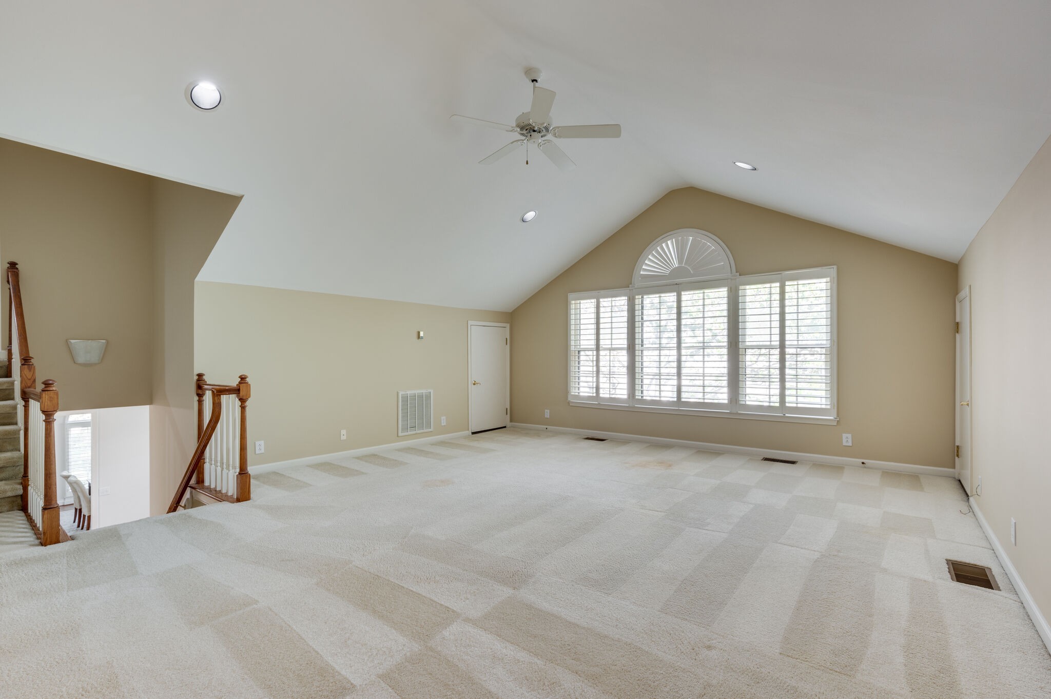 903 Grapevine Ln
