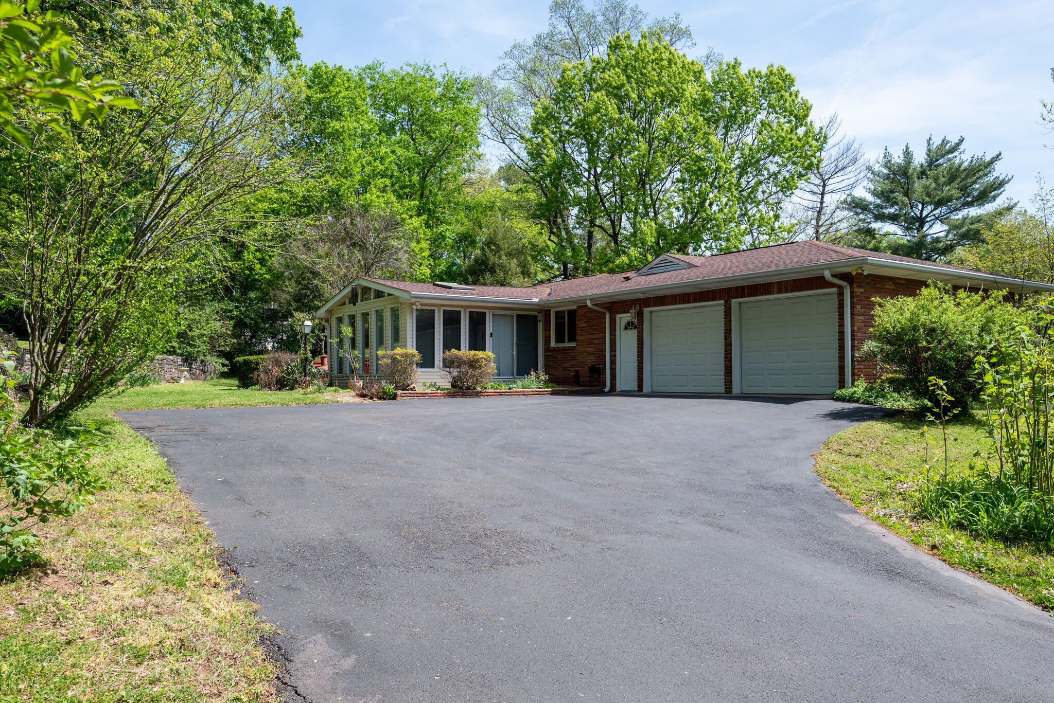 427 Bunkerhill Dr