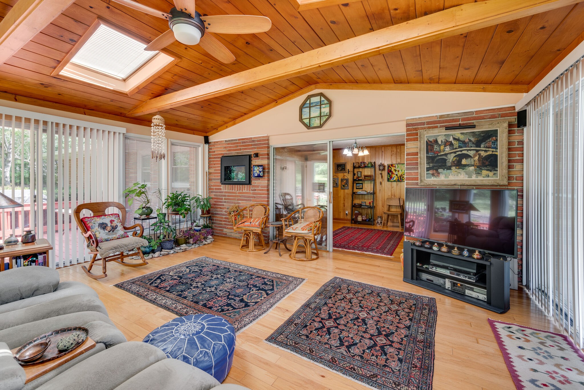 427 Bunkerhill Dr