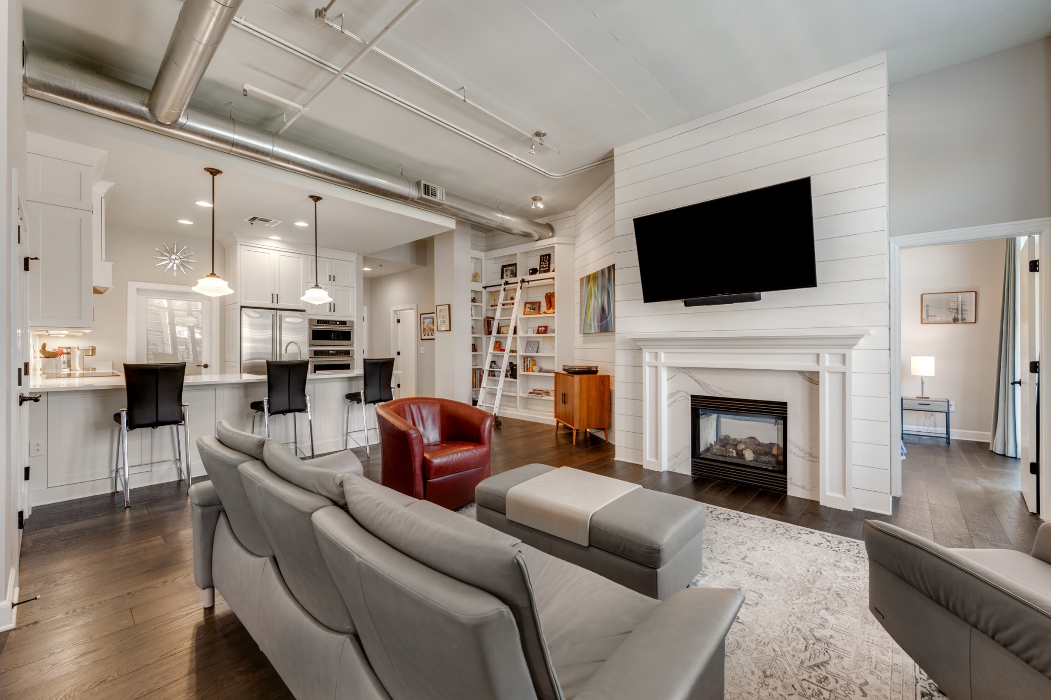 205 31st Ave, N Unit: 103