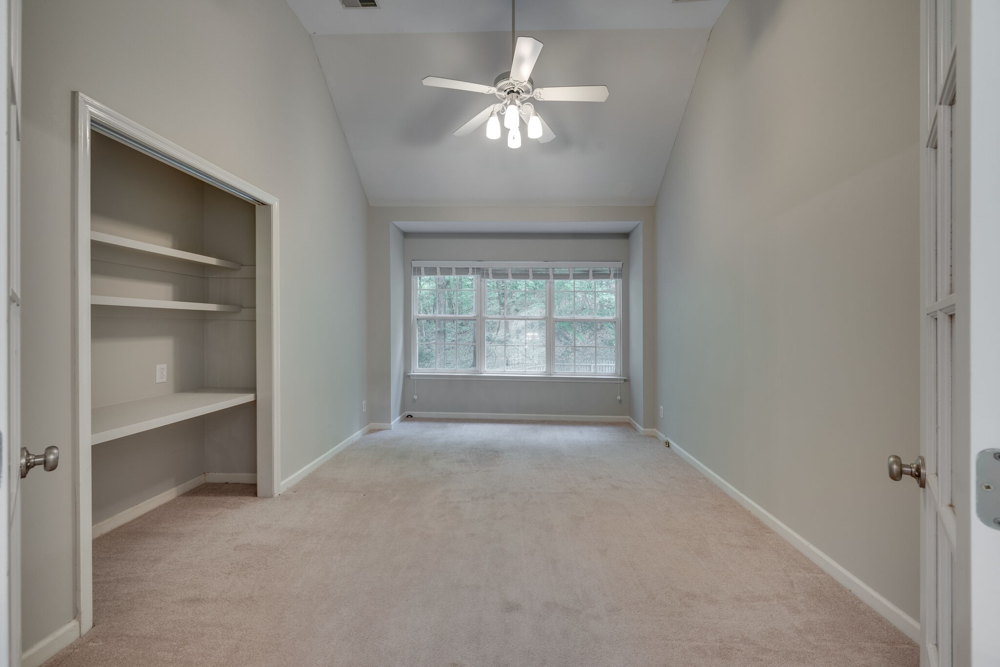 2956 Glenway Dr