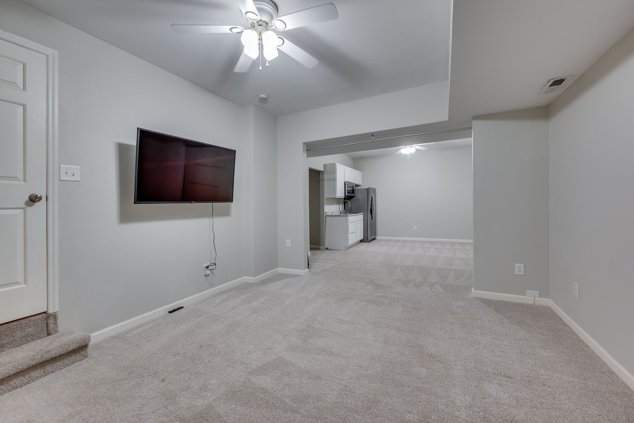 2956 Glenway Dr