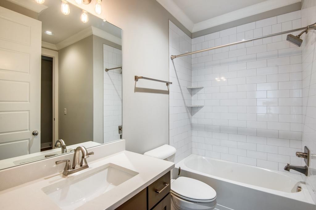 1815 Ridley Blvd Unit: 6