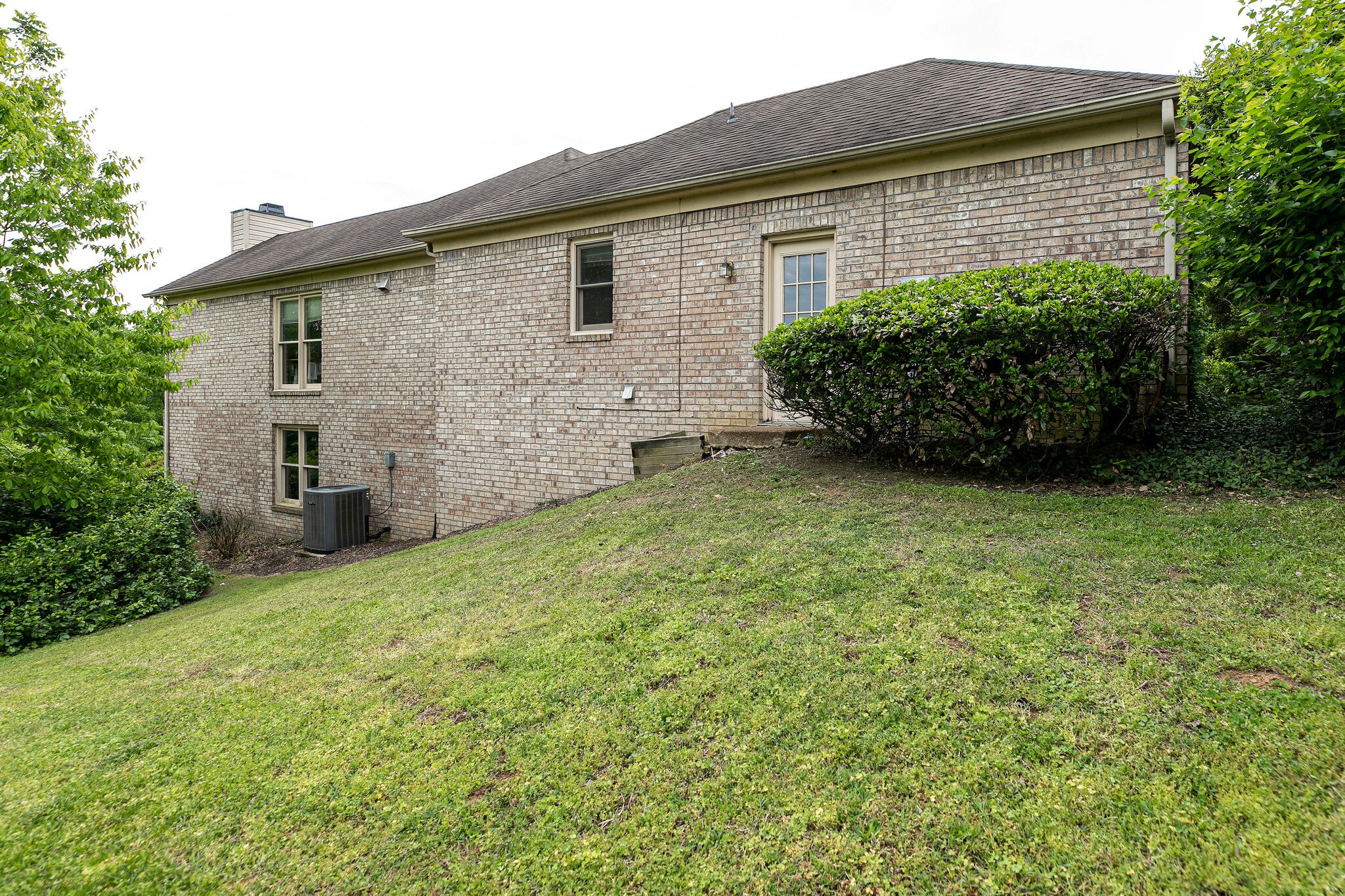 5628 Scenic Ridge Drive
