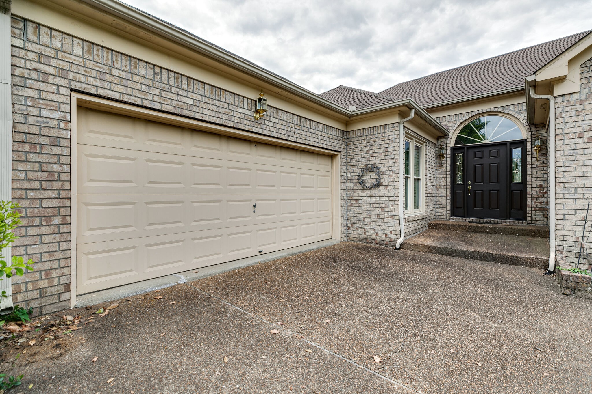 5628 Scenic Ridge Drive