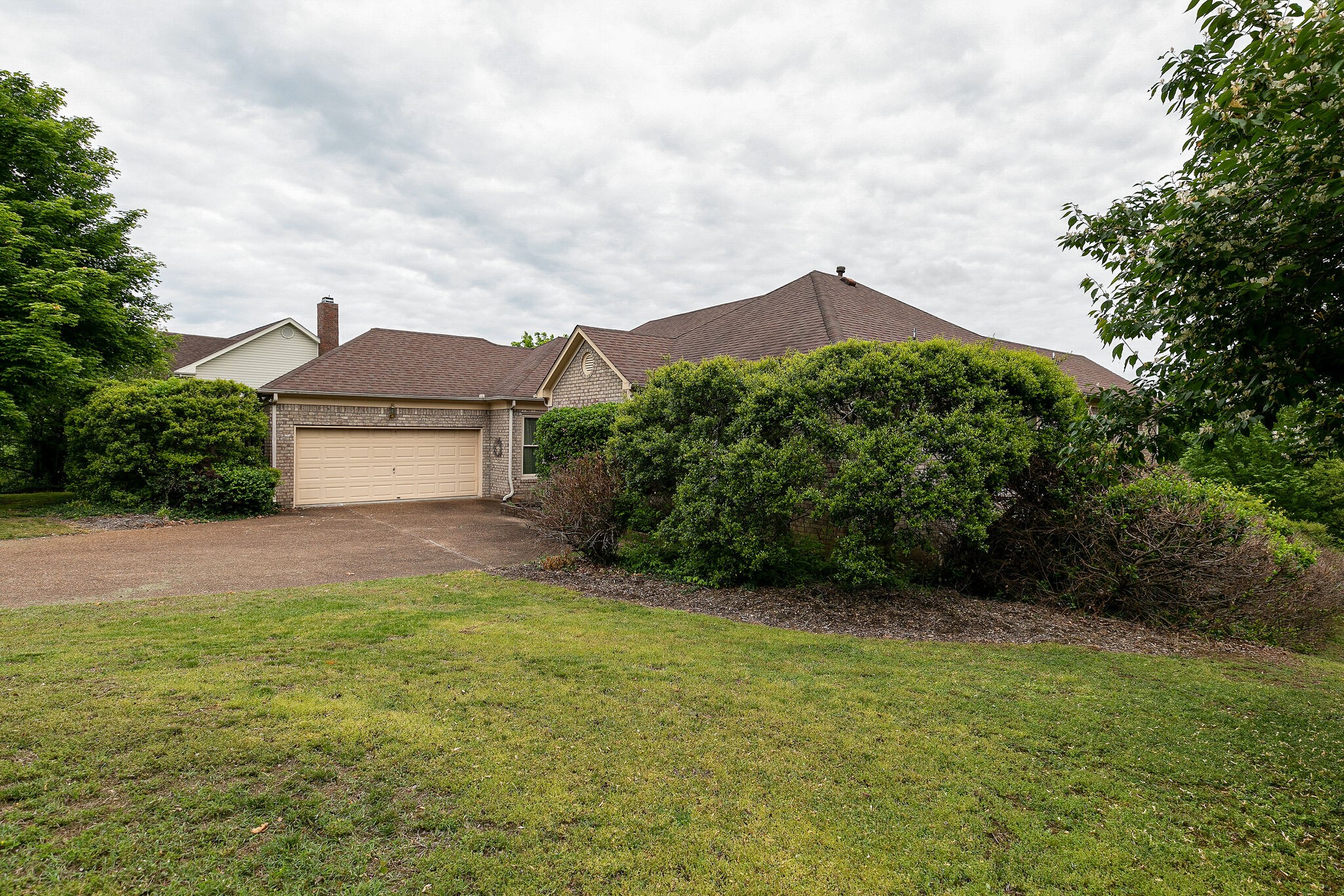 5628 Scenic Ridge Drive