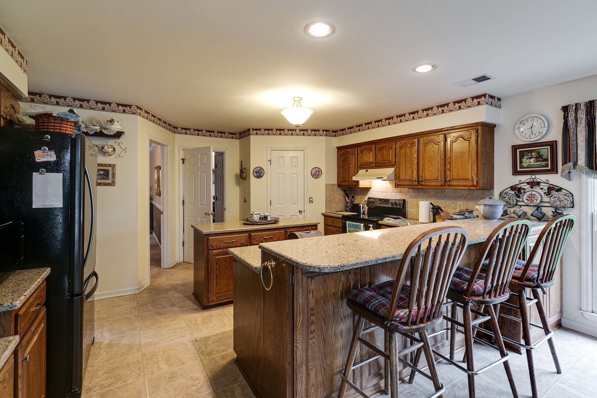 5628 Scenic Ridge Drive