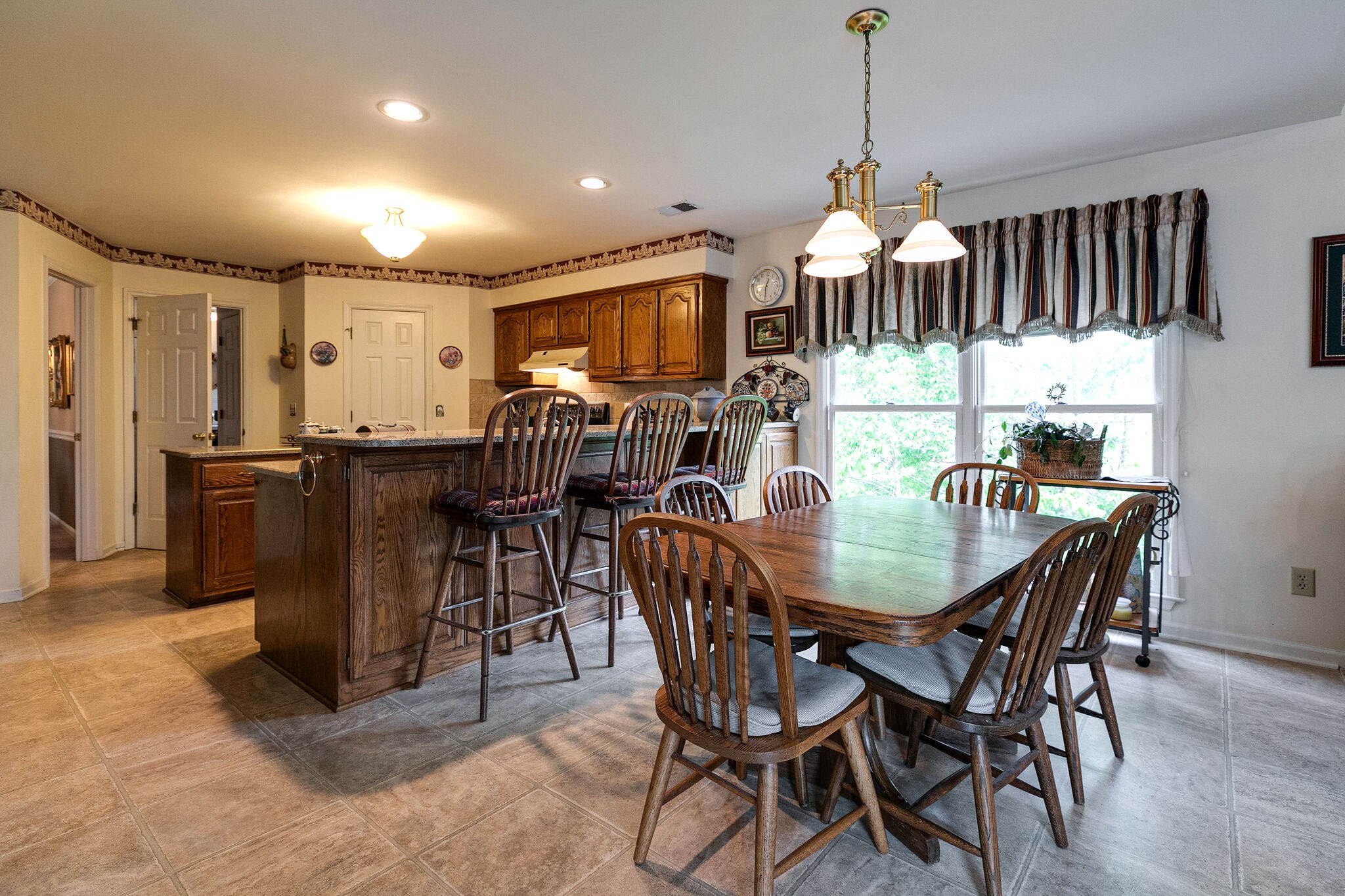 5628 Scenic Ridge Drive
