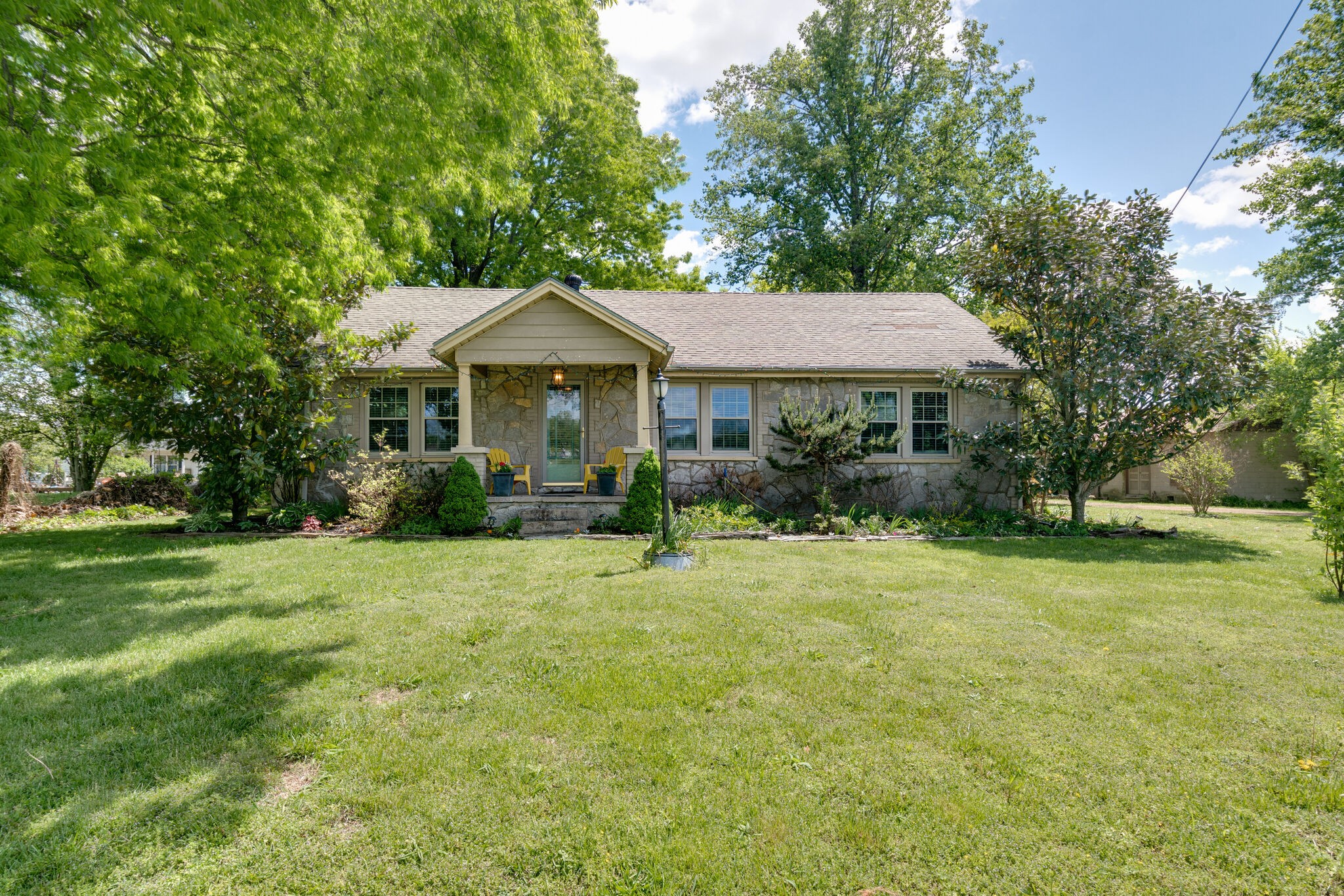 2433 Hwy 231, S