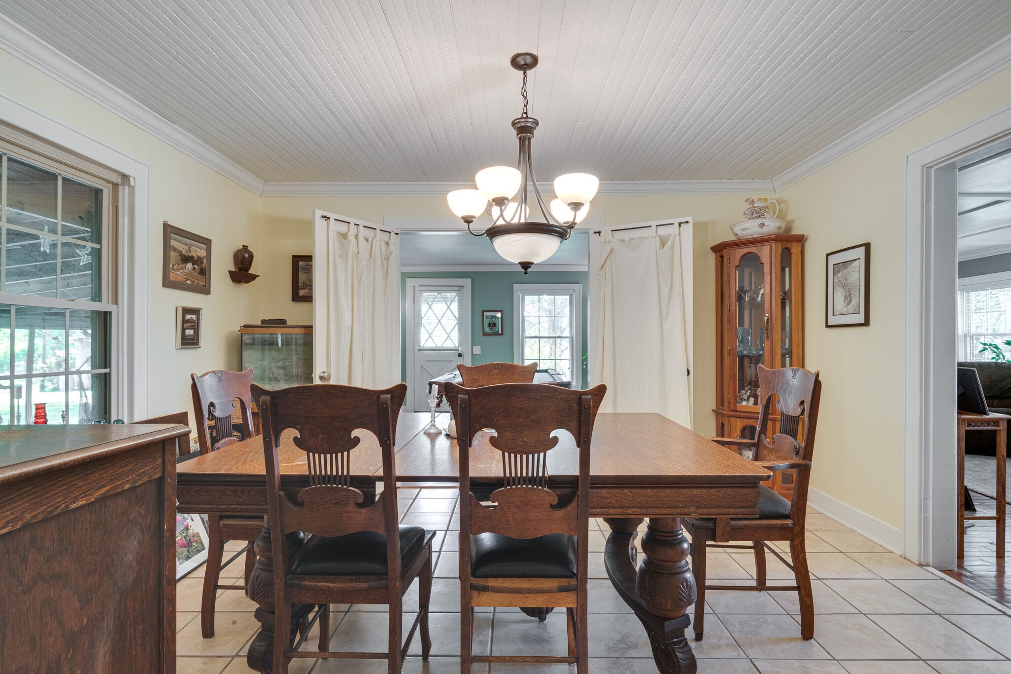 2433 Hwy 231, S