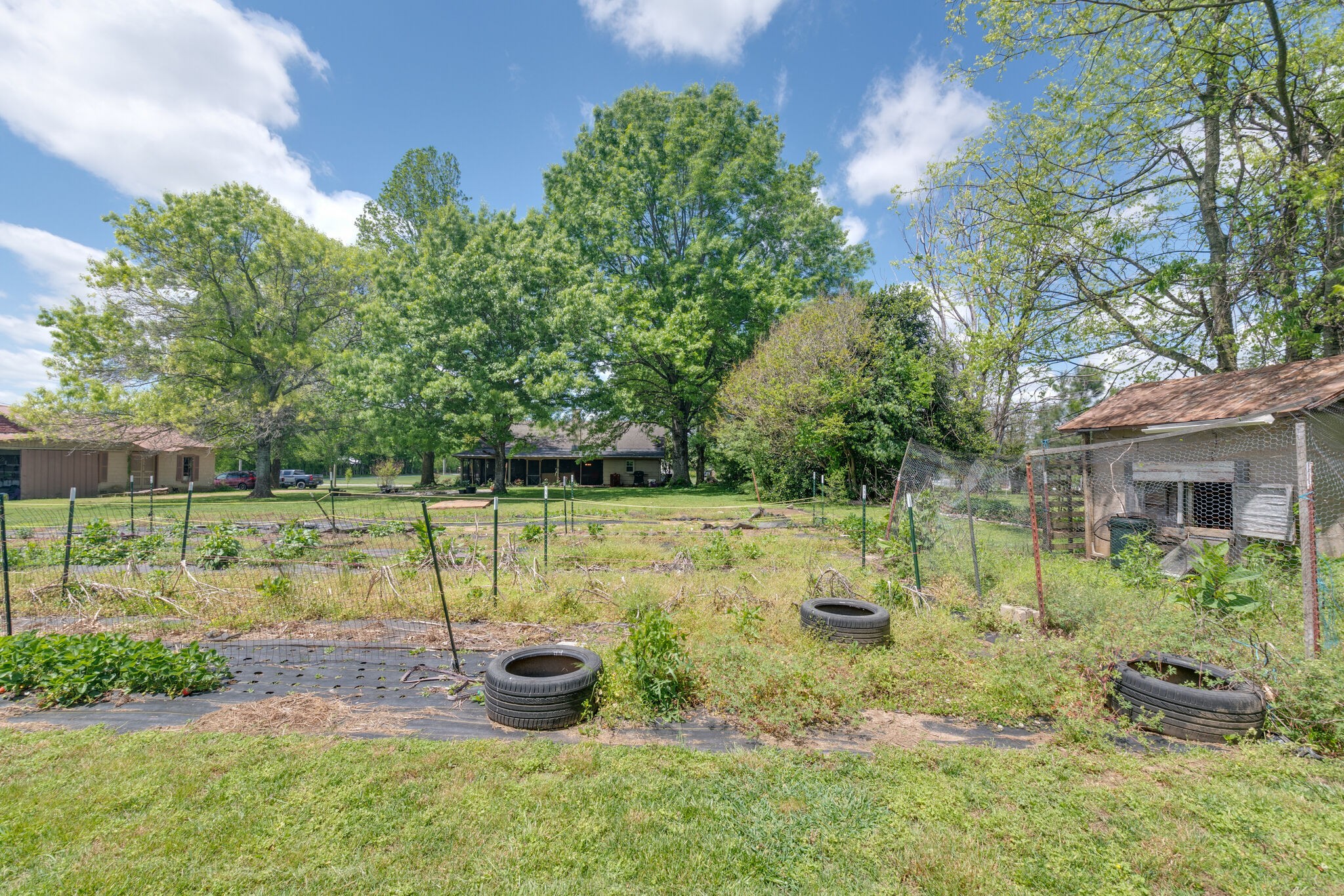 2433 Hwy 231, S