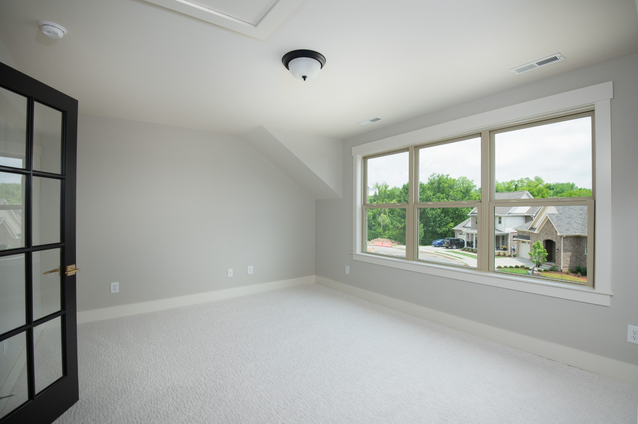 2036 Blackstone Drive