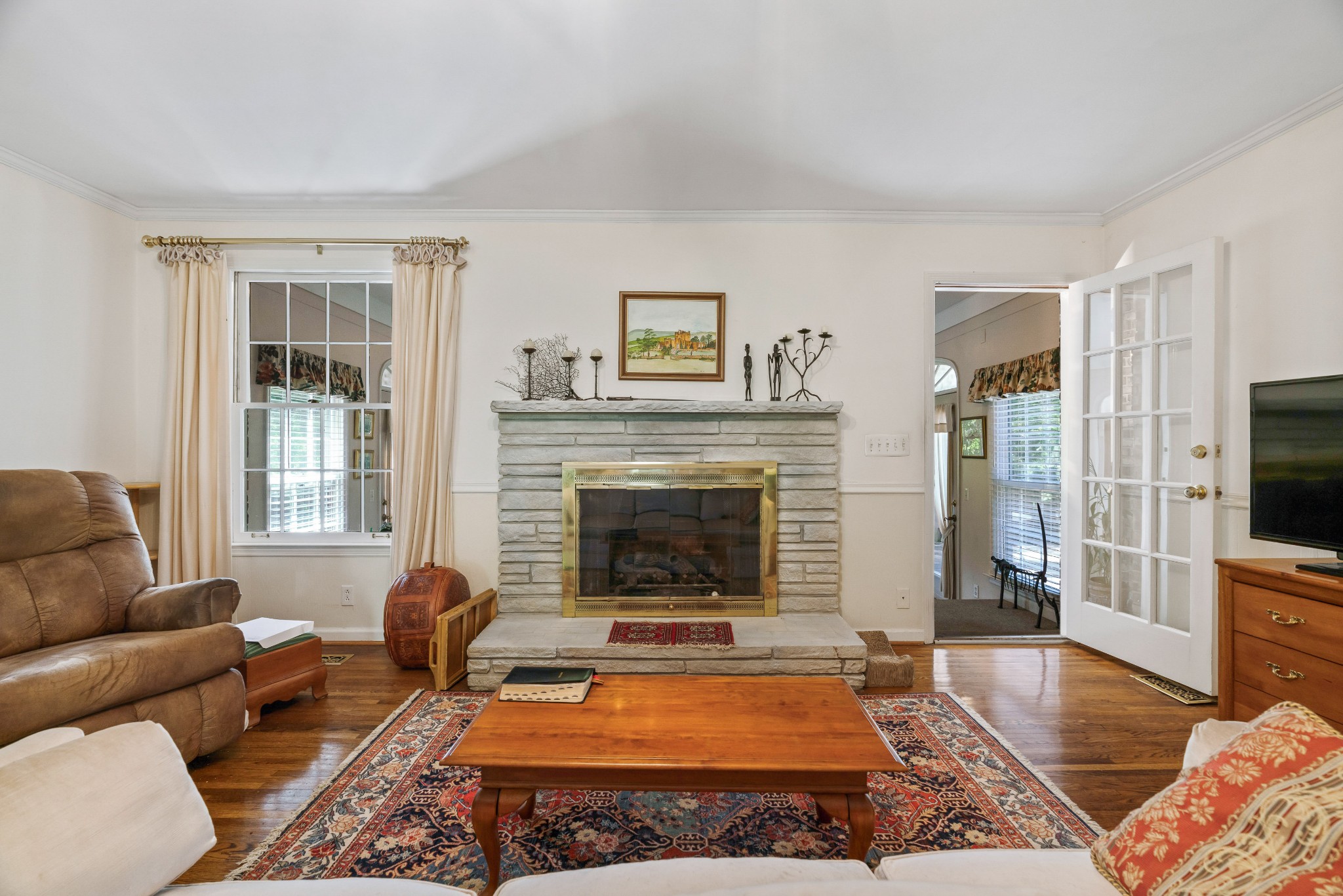 5317 Meadowlake Rd