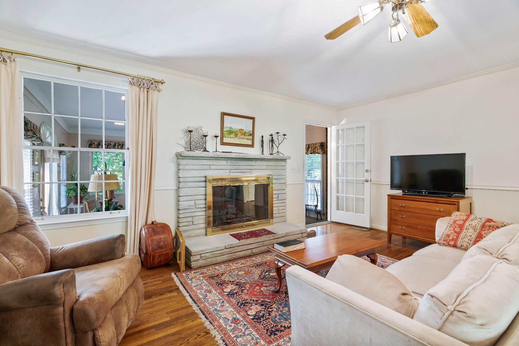 5317 Meadowlake Rd