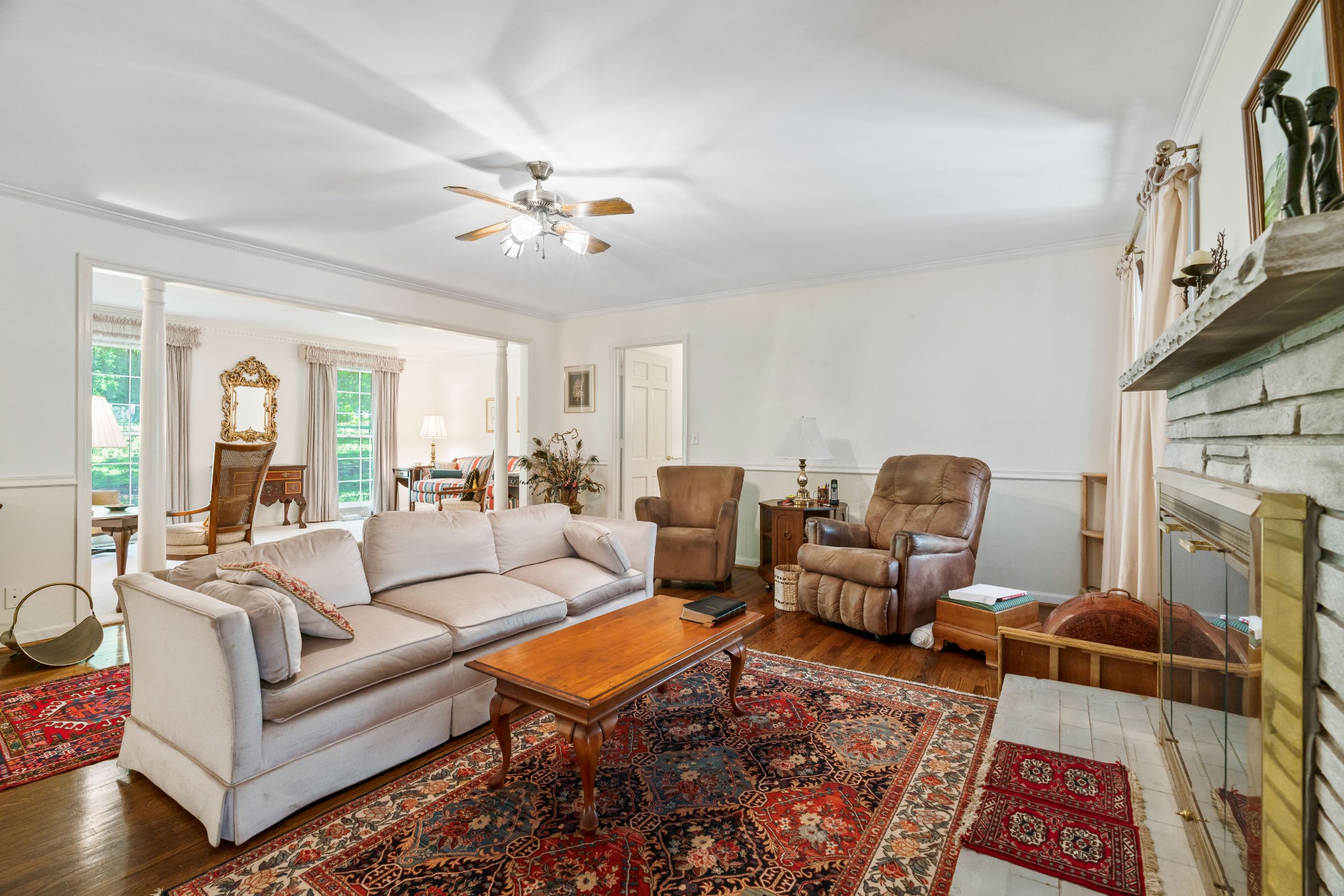 5317 Meadowlake Rd