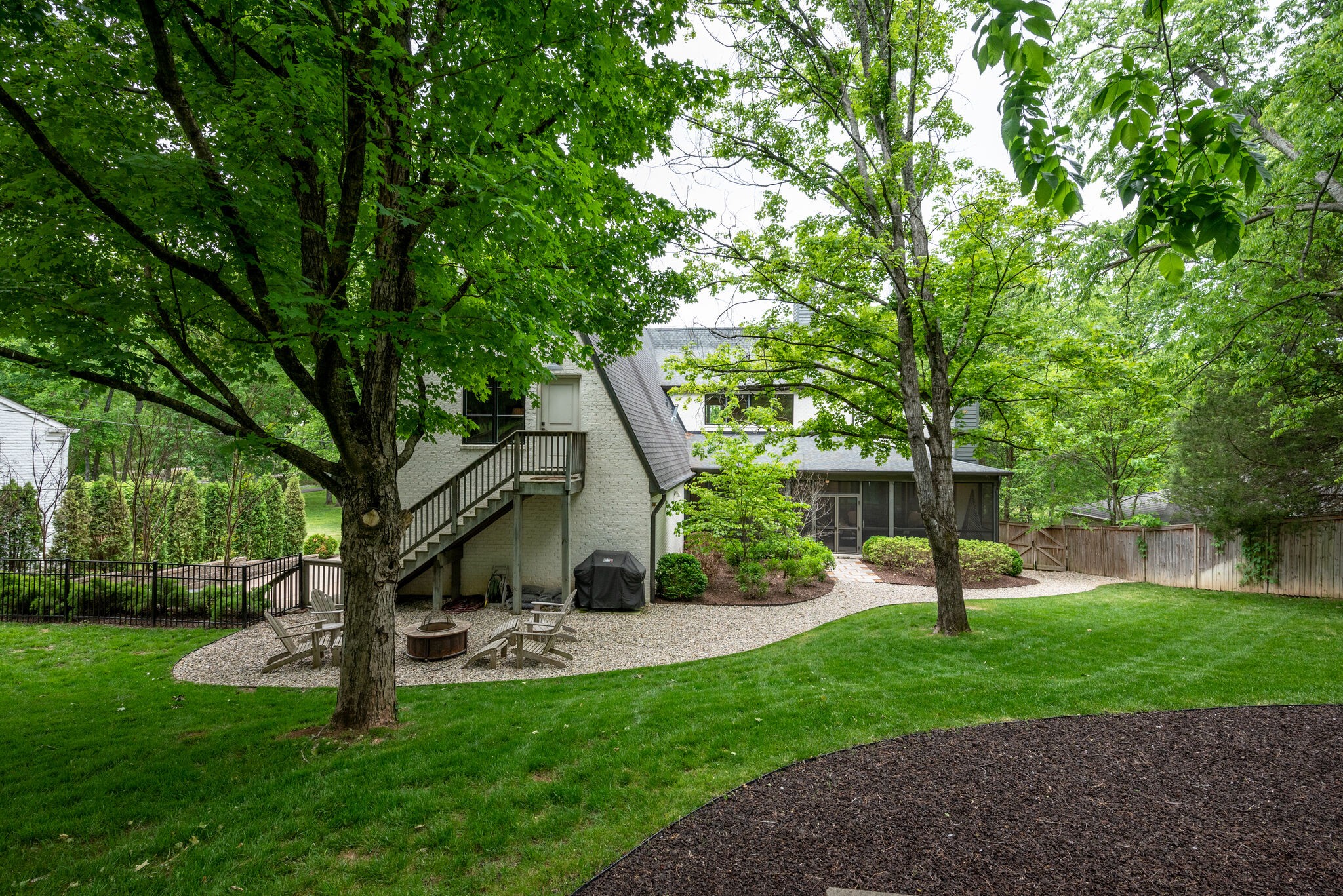 3916 Wallace Ln
