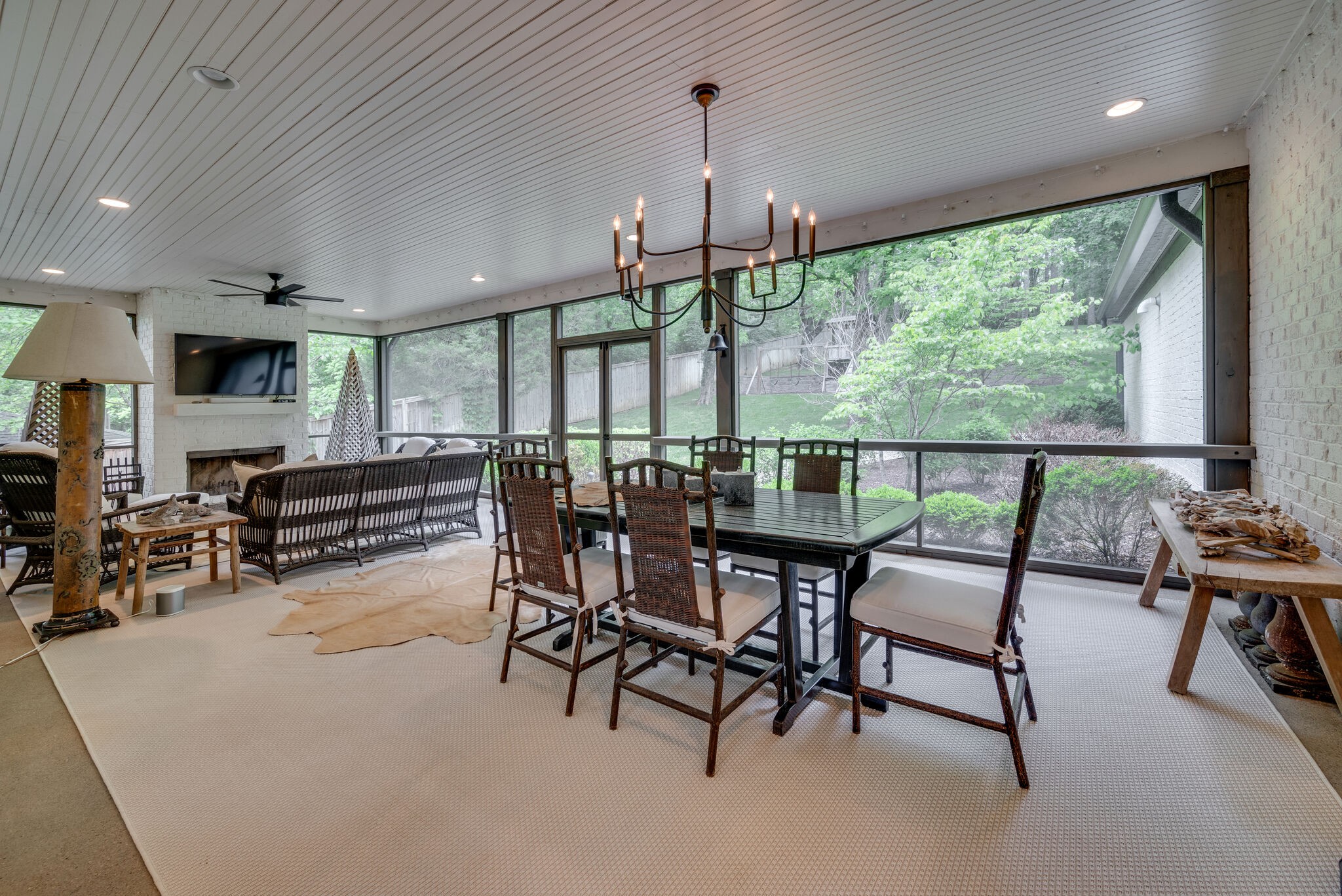 3916 Wallace Ln