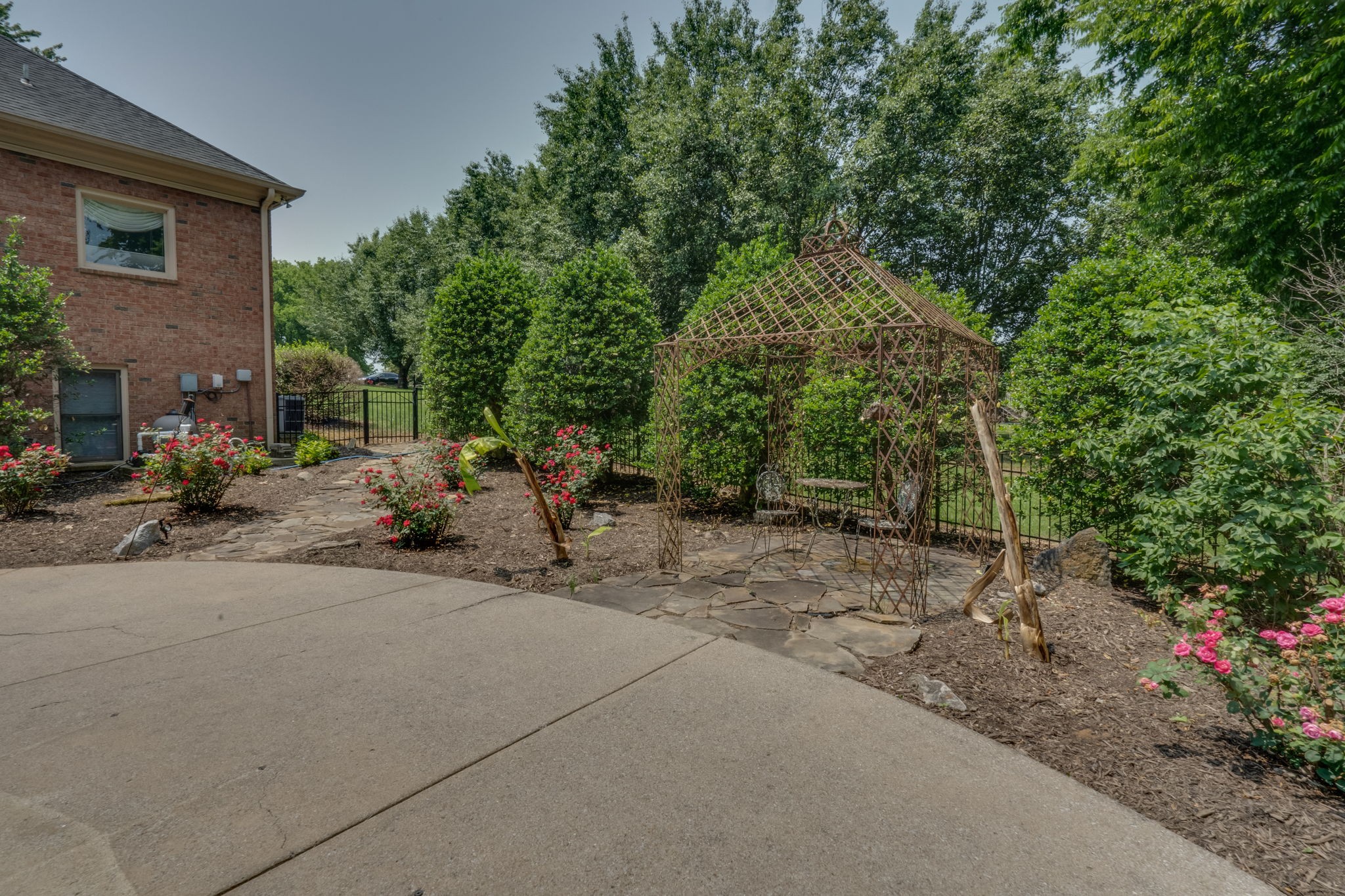 418 Mayfield Pl