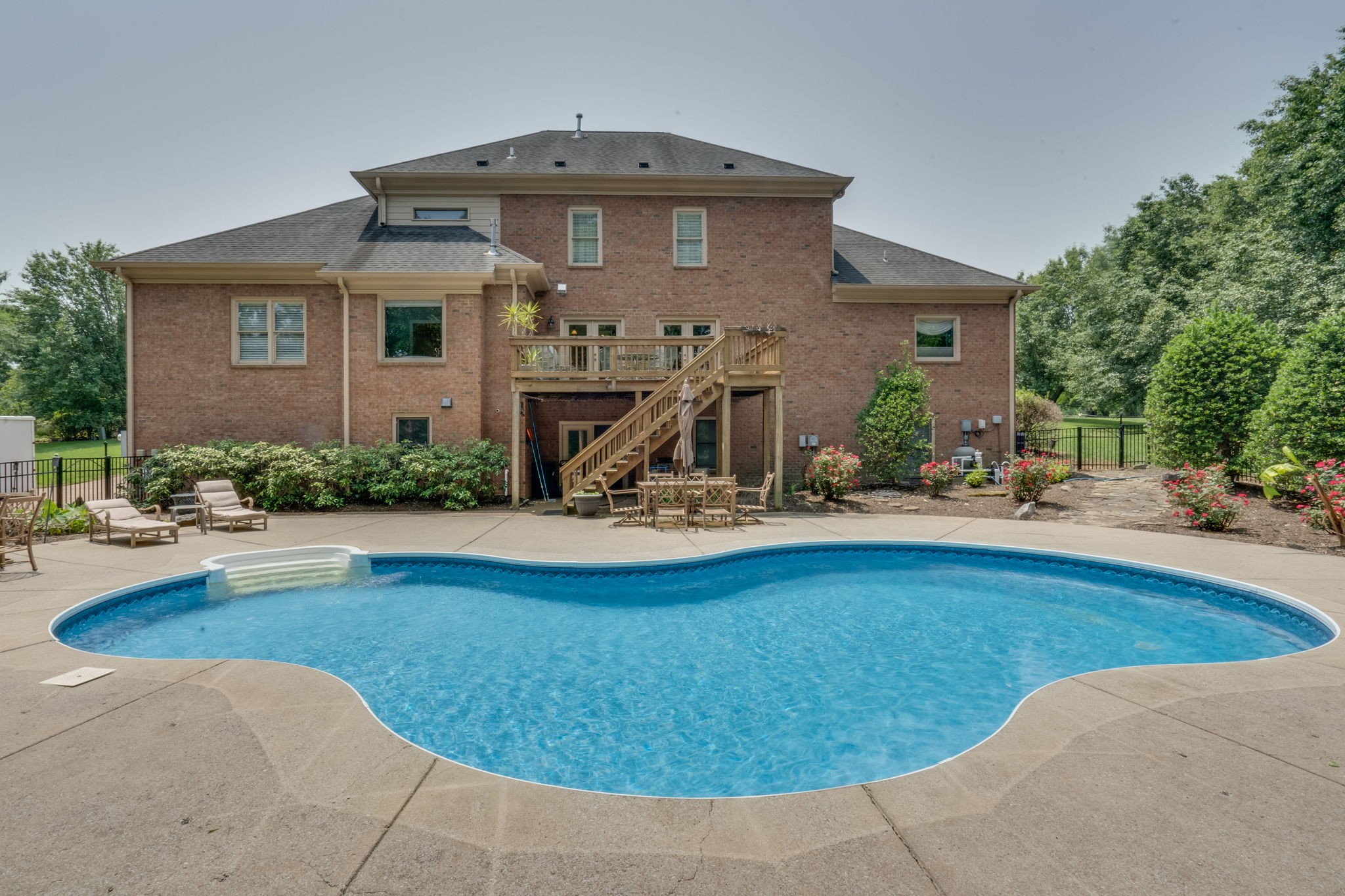 418 Mayfield Pl