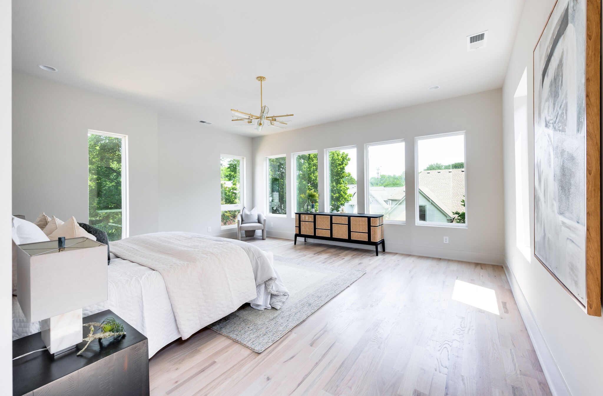 1408B Clifton Lane