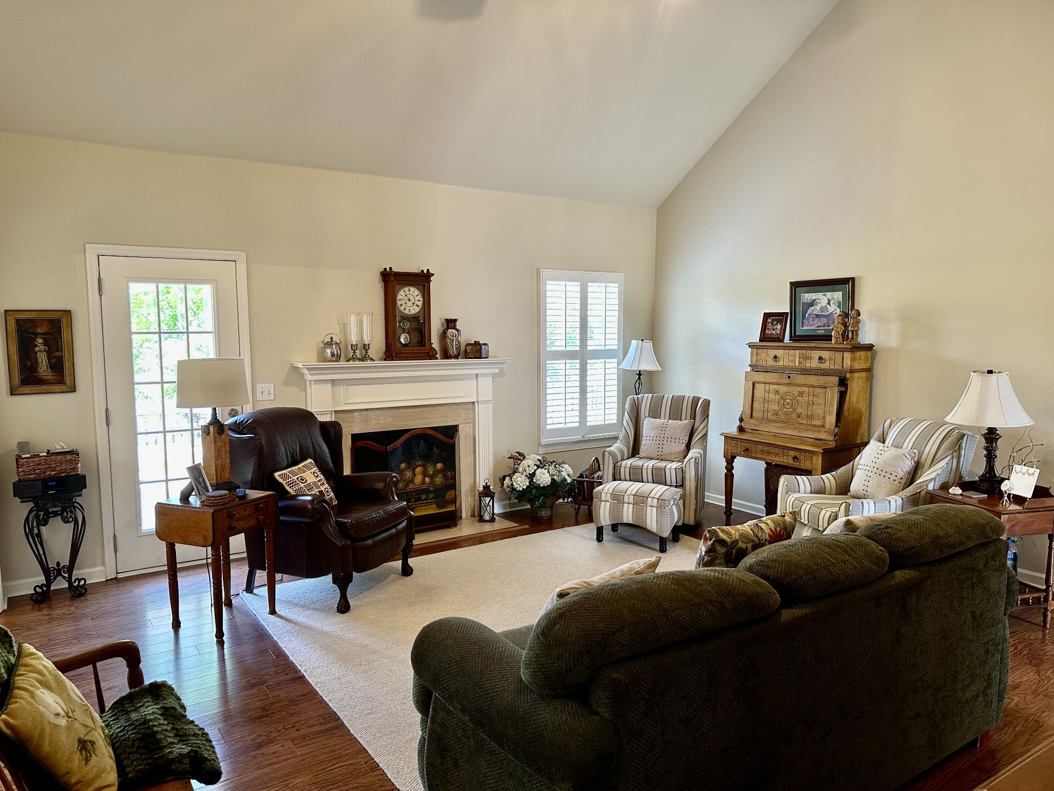 1014 Glastonbury Dr